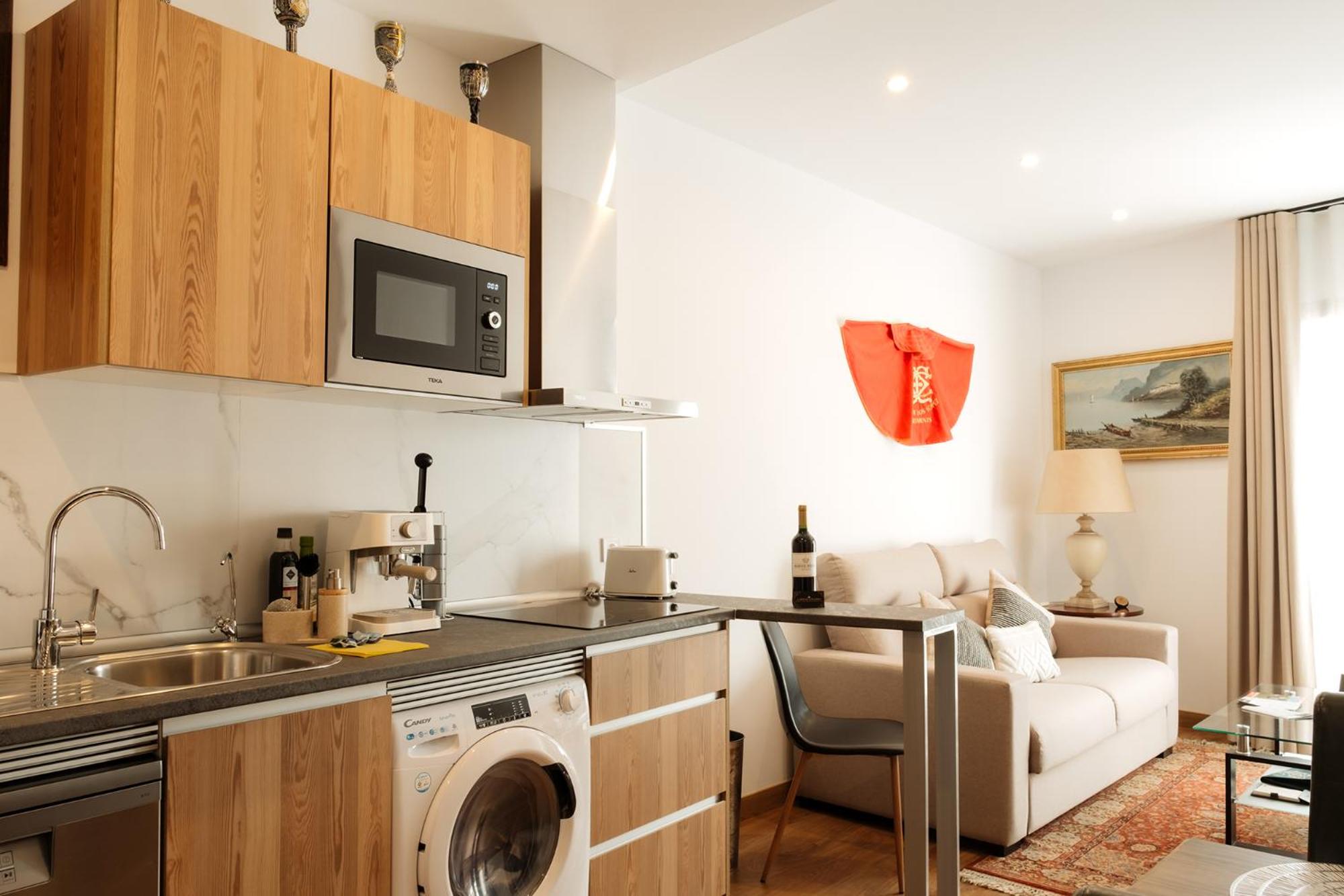 Two-Bedroom Apartment - Photo 44