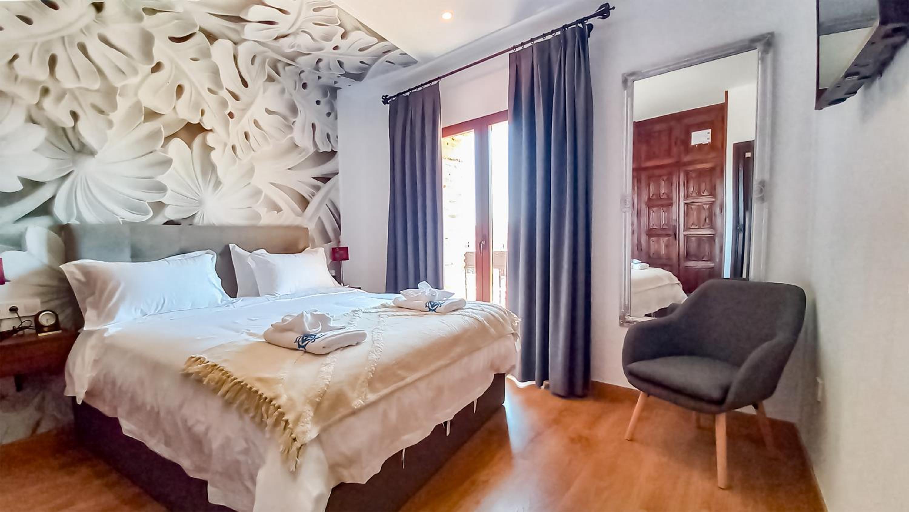 One-Bedroom Apartment - Photo 27