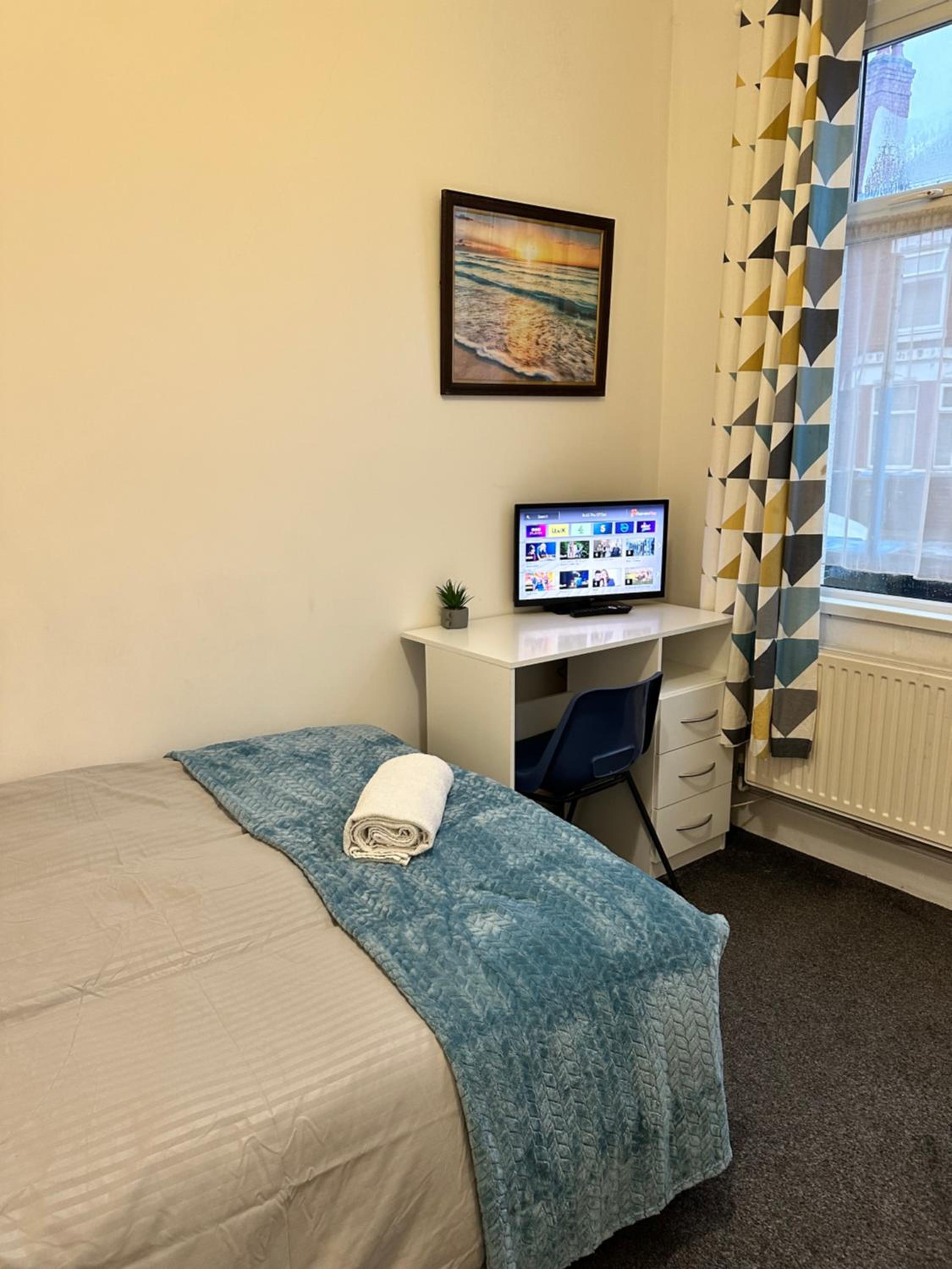 Double Room with Private Bathroom photo 2