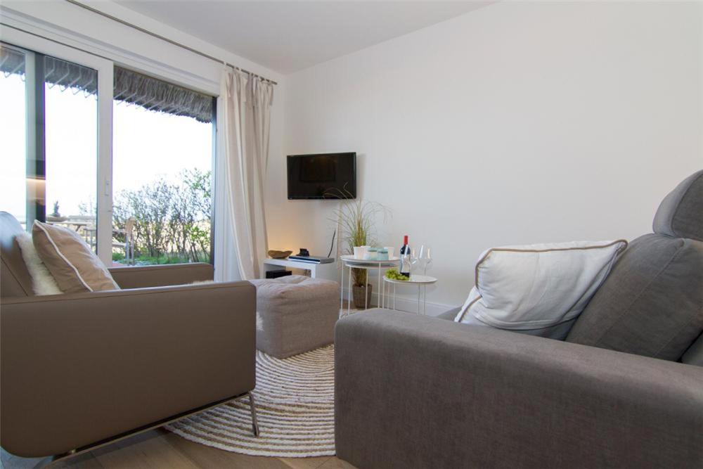 Apartment with Sea View photo 3