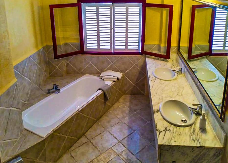 Suite with Sea View photo 2