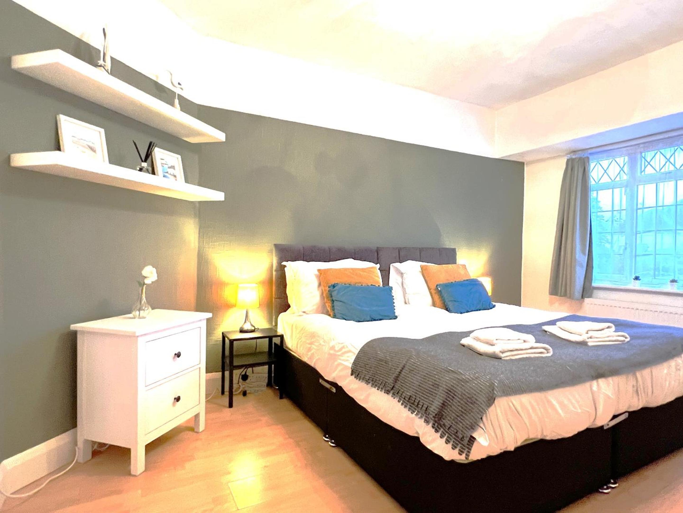 Three-Bedroom House photo 1