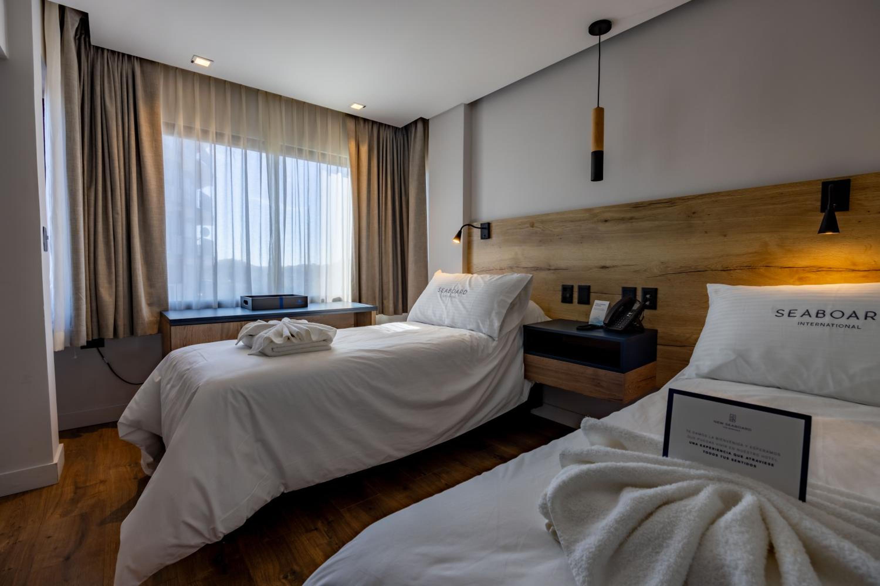 Economy Twin Room photo 2