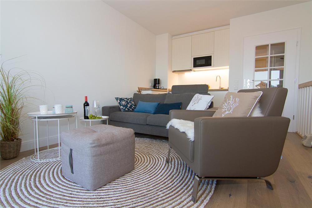 Apartment with Sea View photo 2