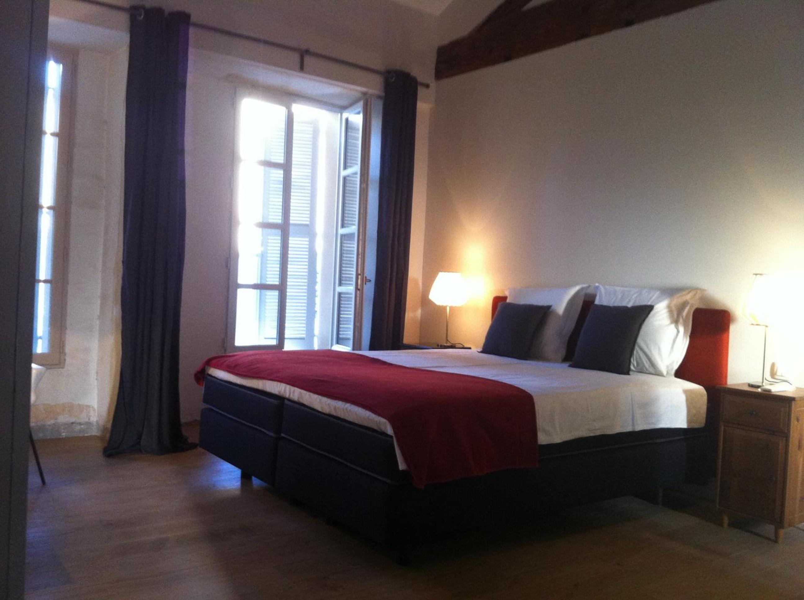 Deluxe King Room photo 2