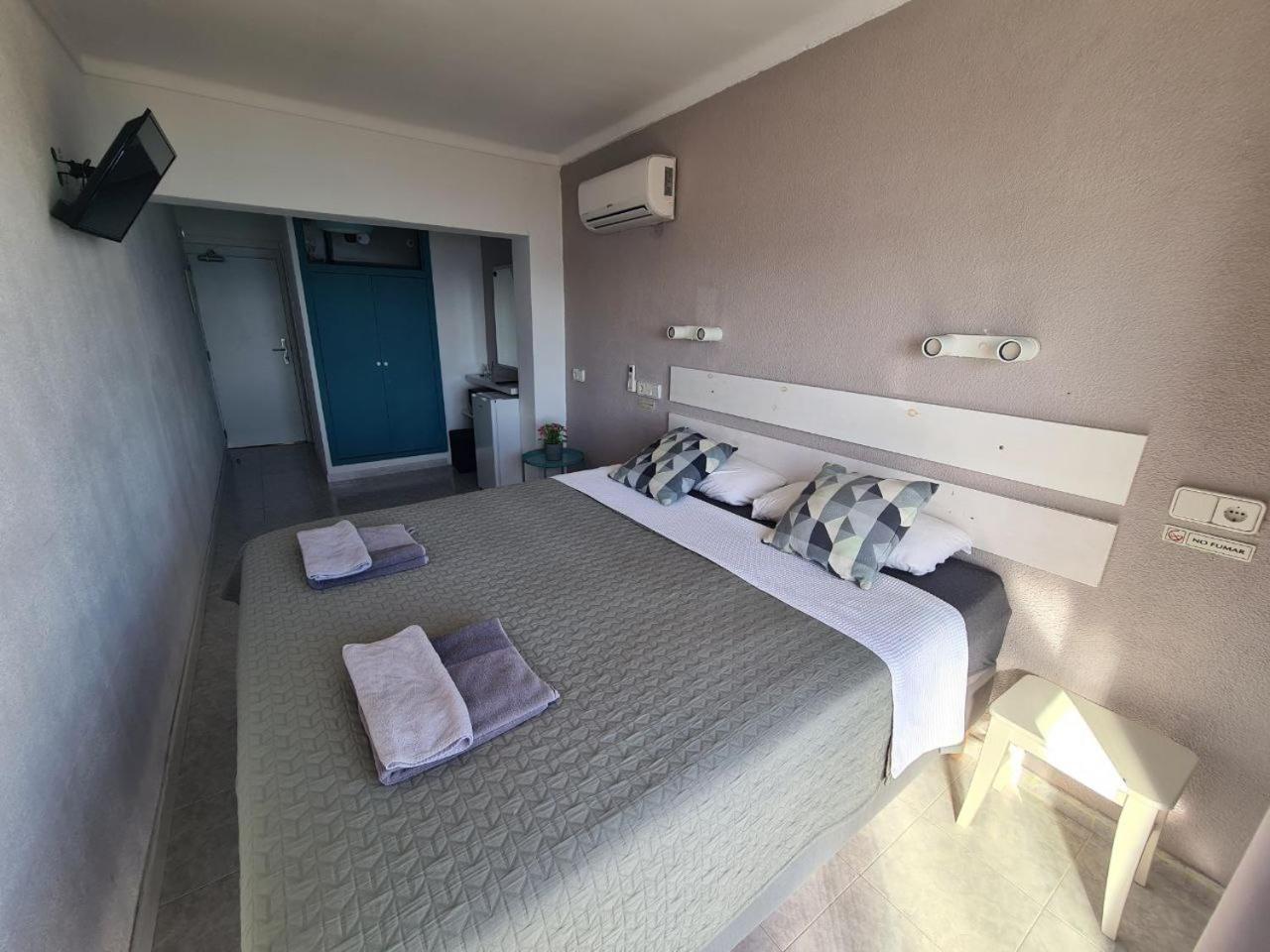 Double Room with Balcony and Sea View photo 2