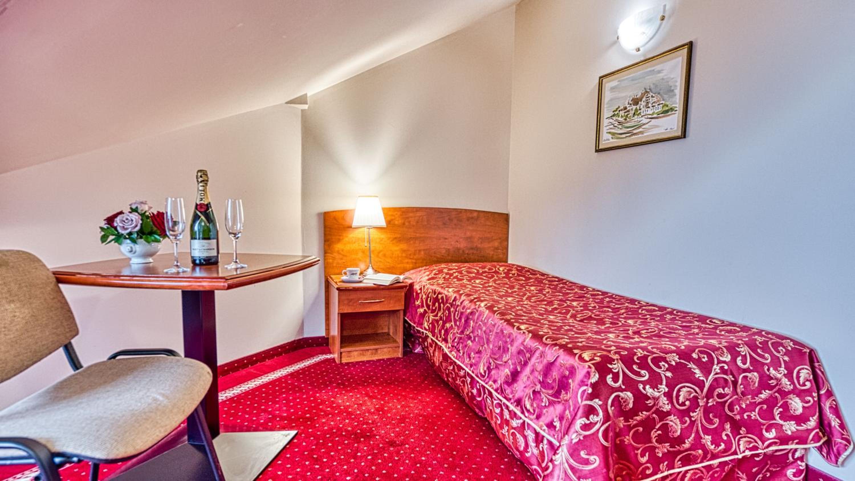 Economy Single Room