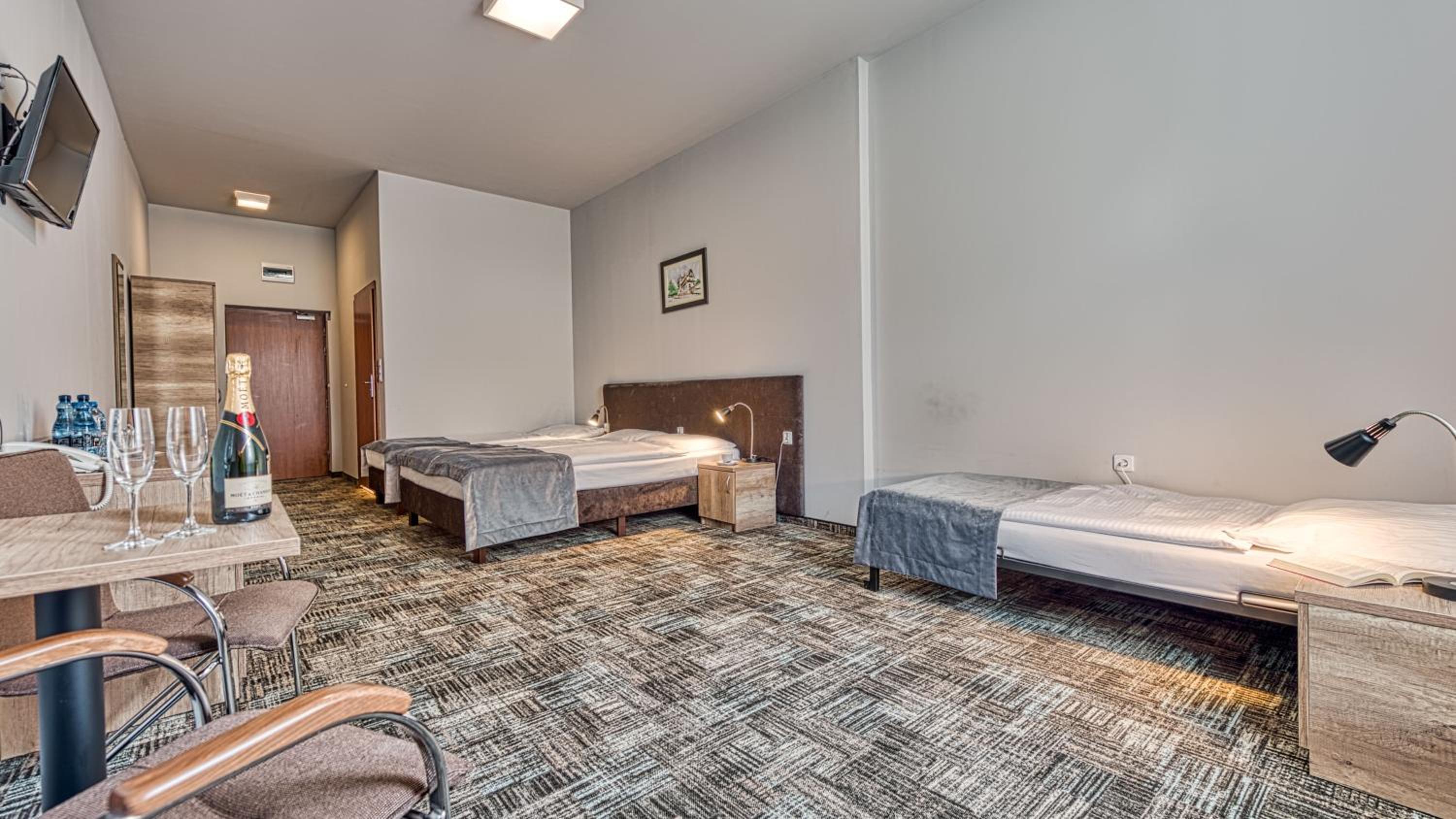 Comfort Triple Room
