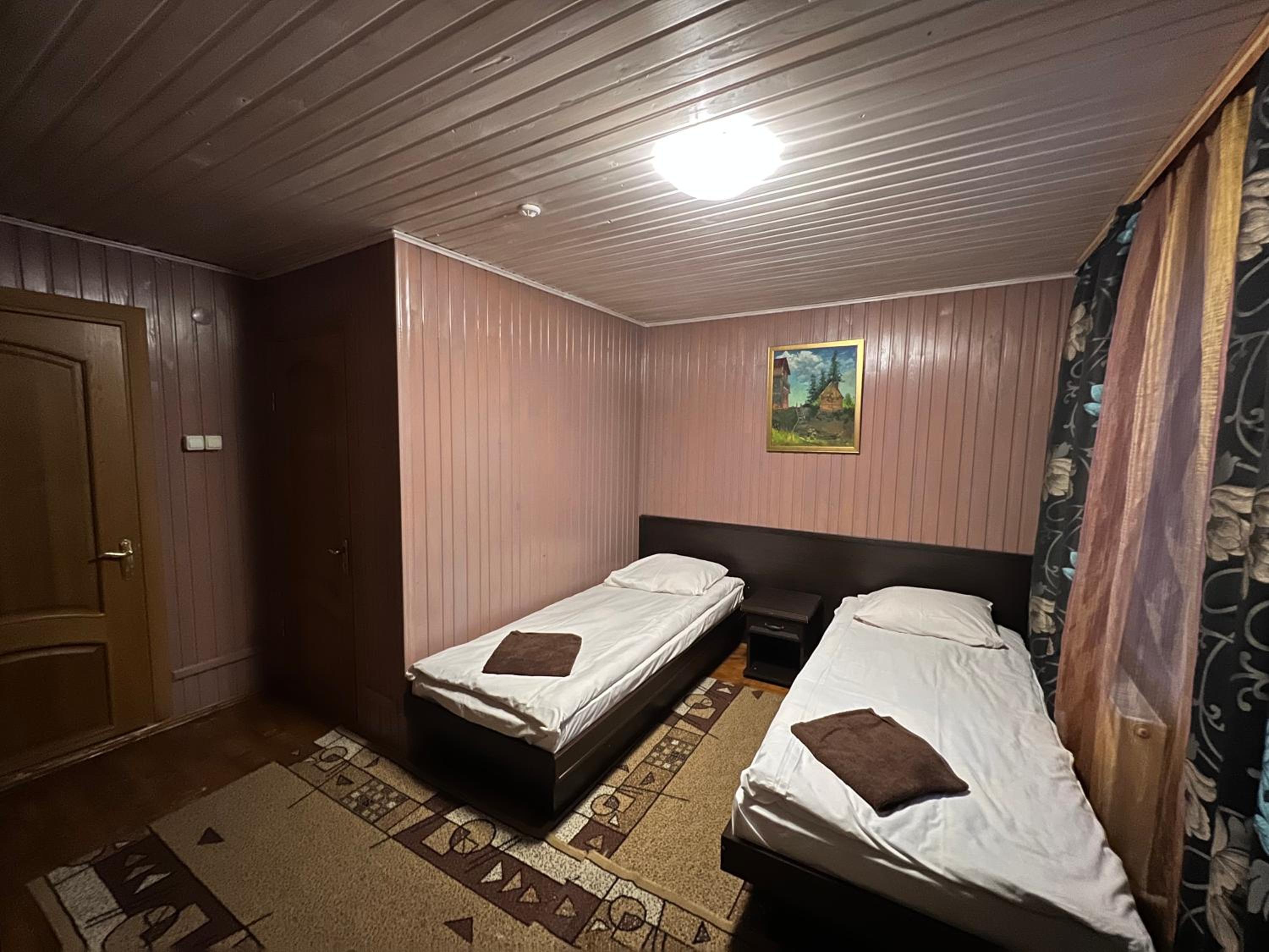 Standard Twin Room With Mountain View photo 1