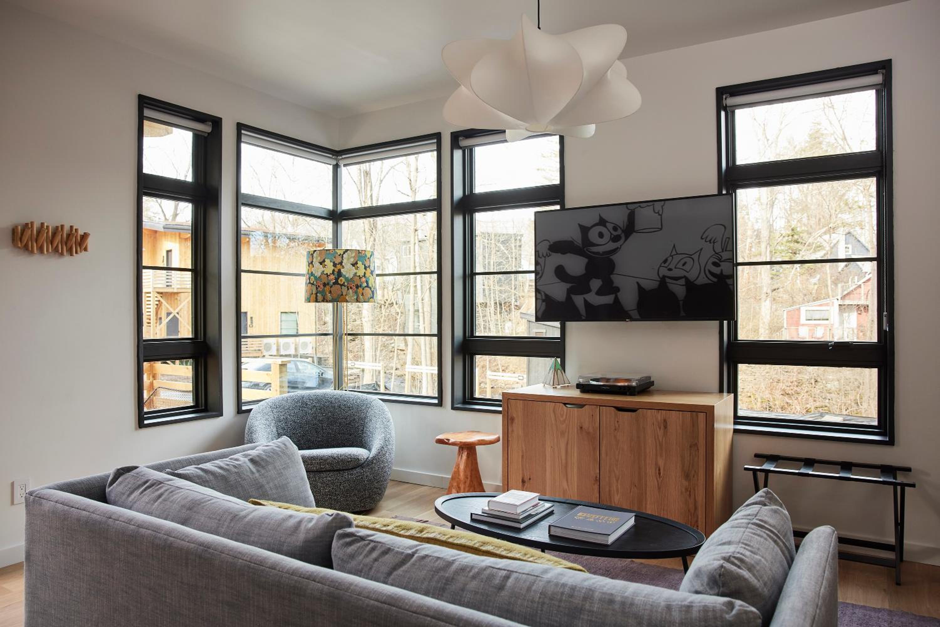 Quadruple Room with Balcony - Photo 4