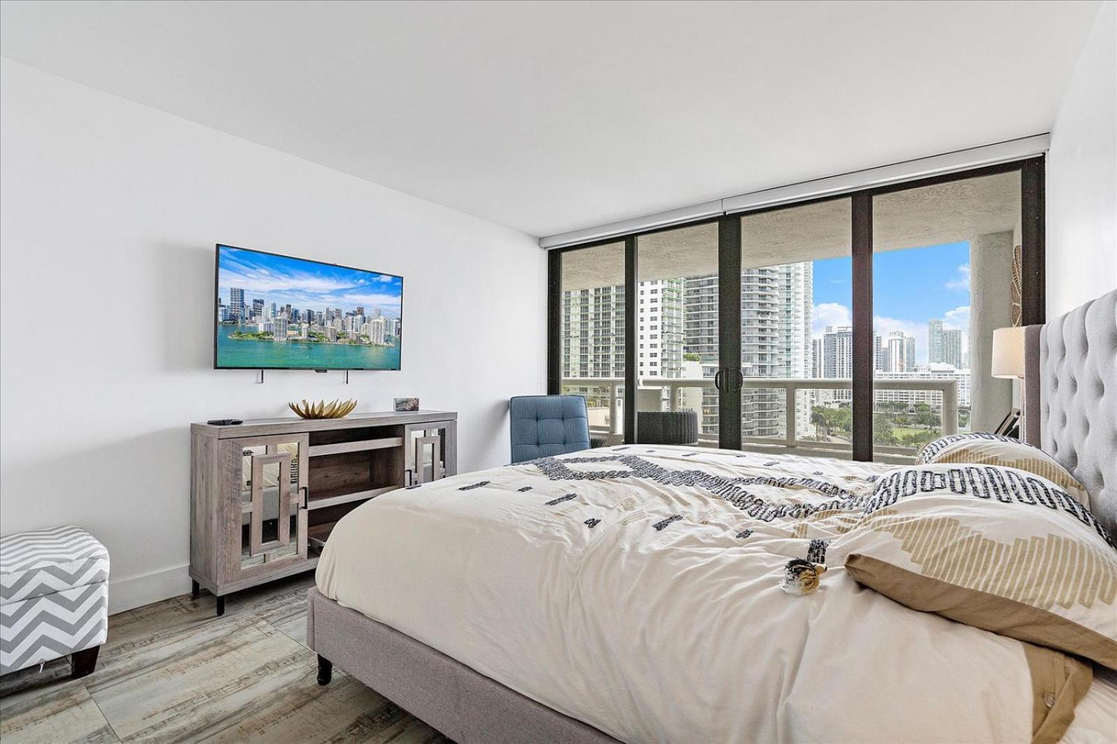 Apartment With Sea View photo 2