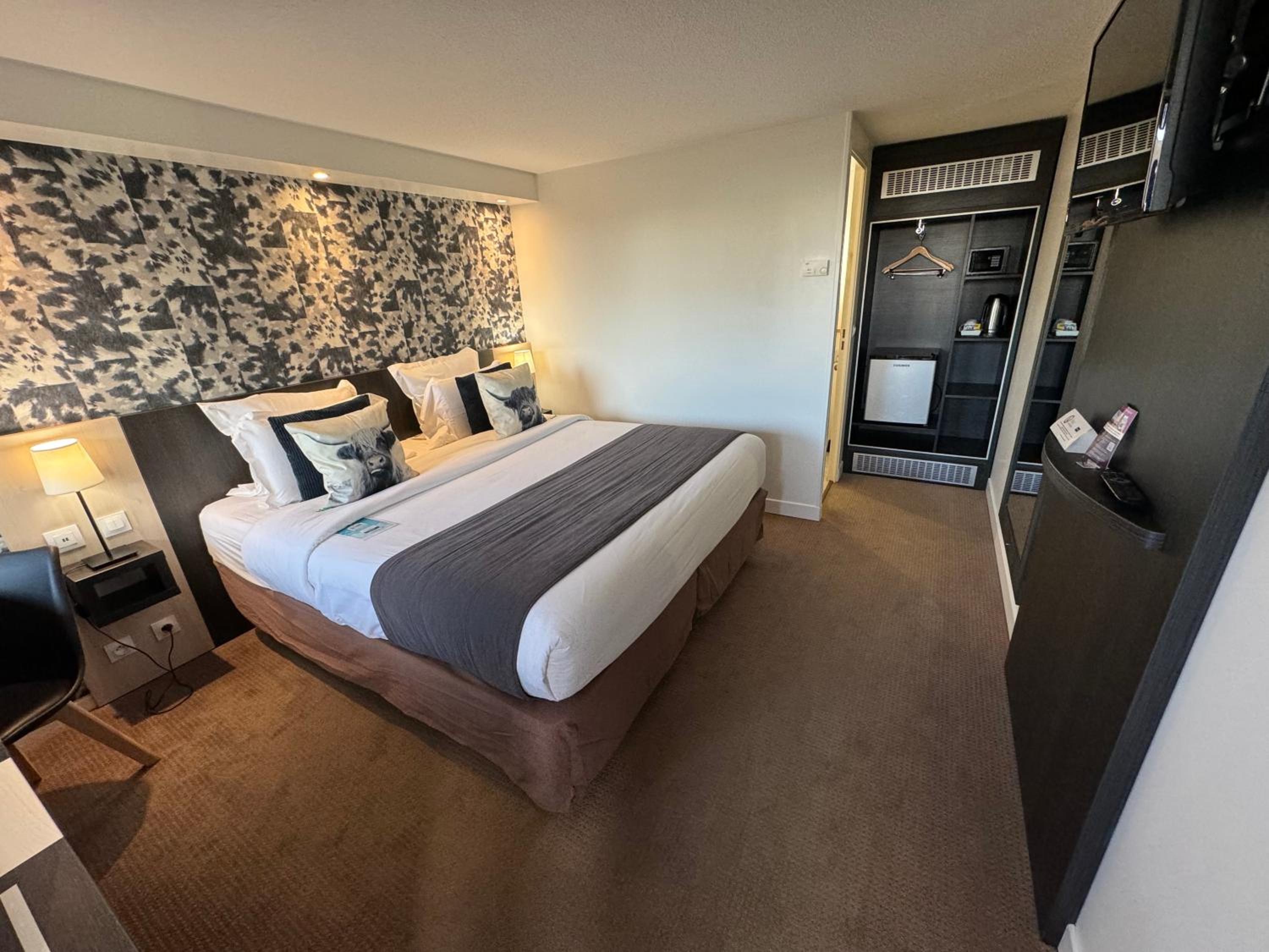 Executive Suite