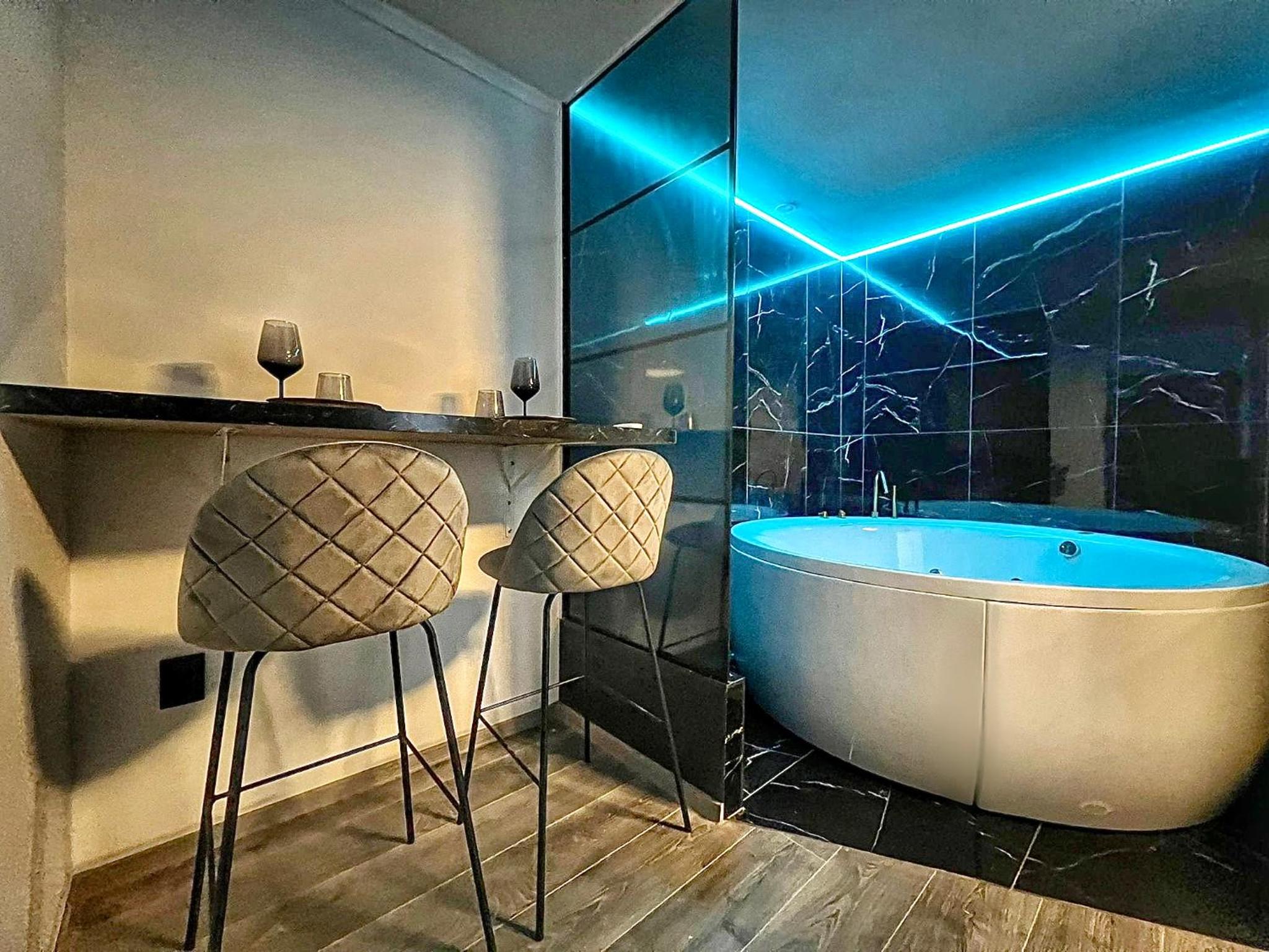Studio with Spa Bath photo 2