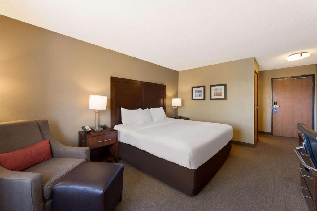 King Room - Mobility Accessible/Non-Smoking - Photo 1