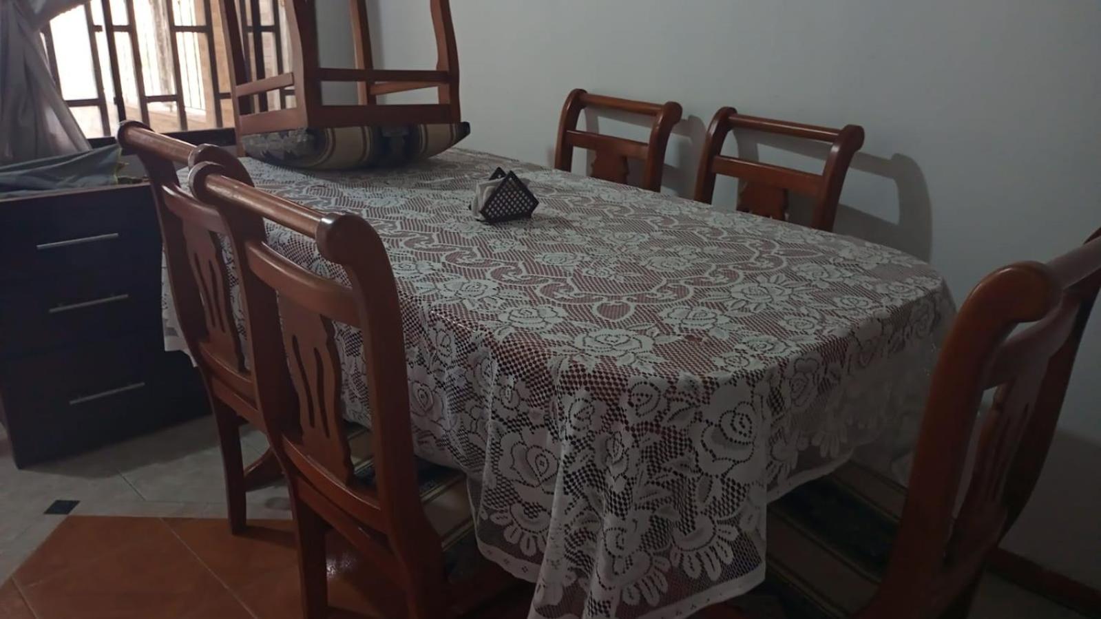 Three-Bedroom House photo 3