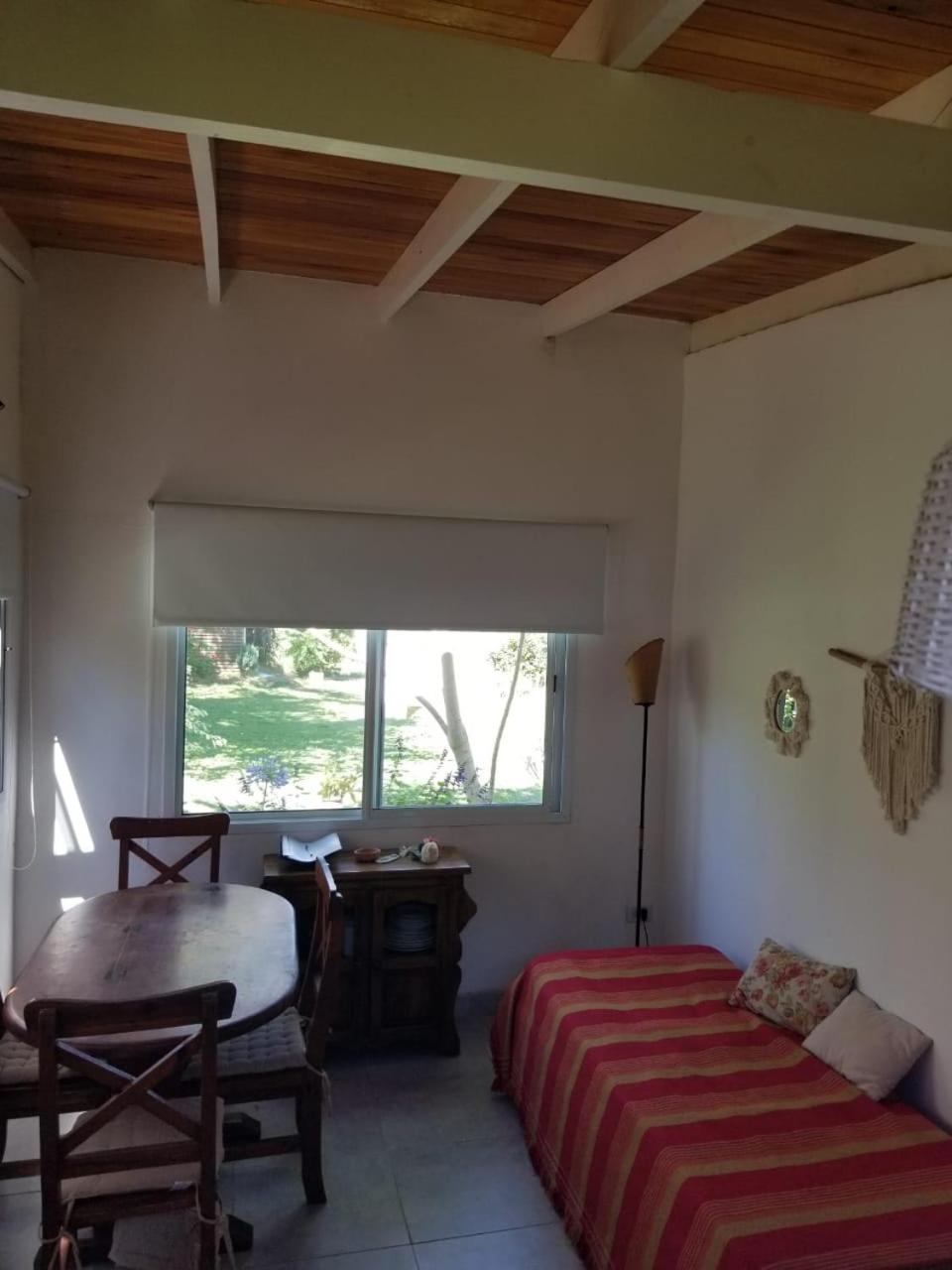 One-Bedroom House photo 1