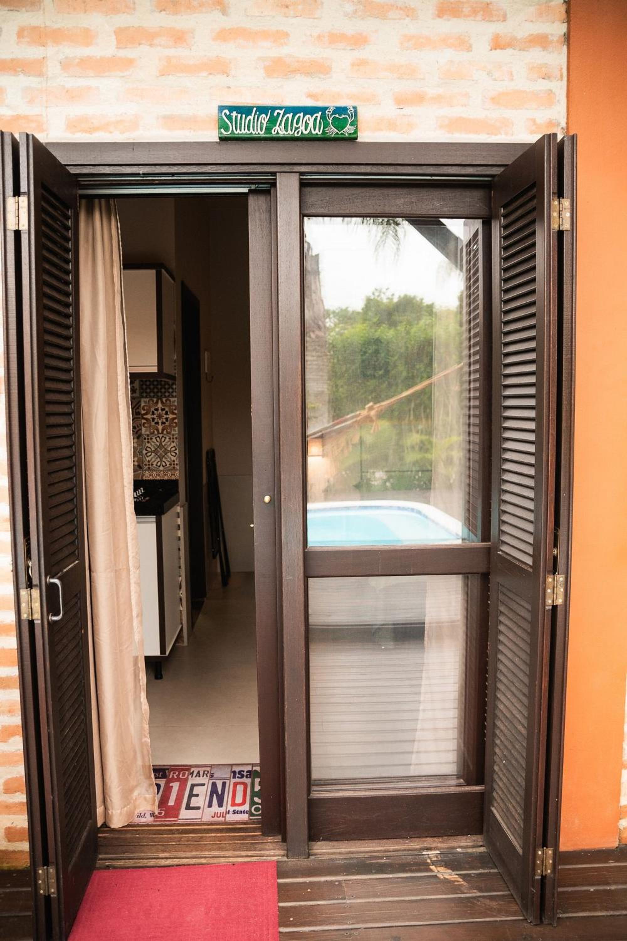 Studio with Pool View - Photo 23