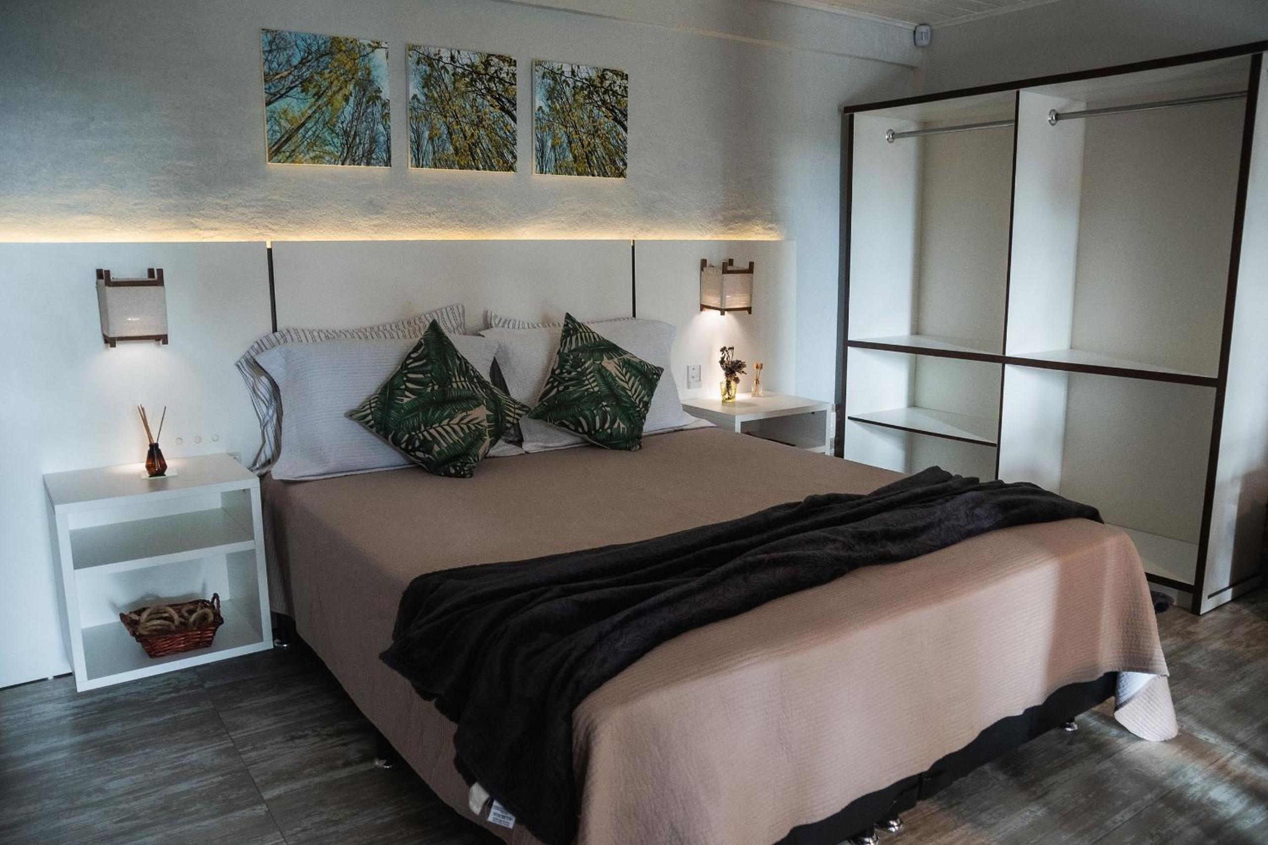 Suite with Spa Bath - Photo 30