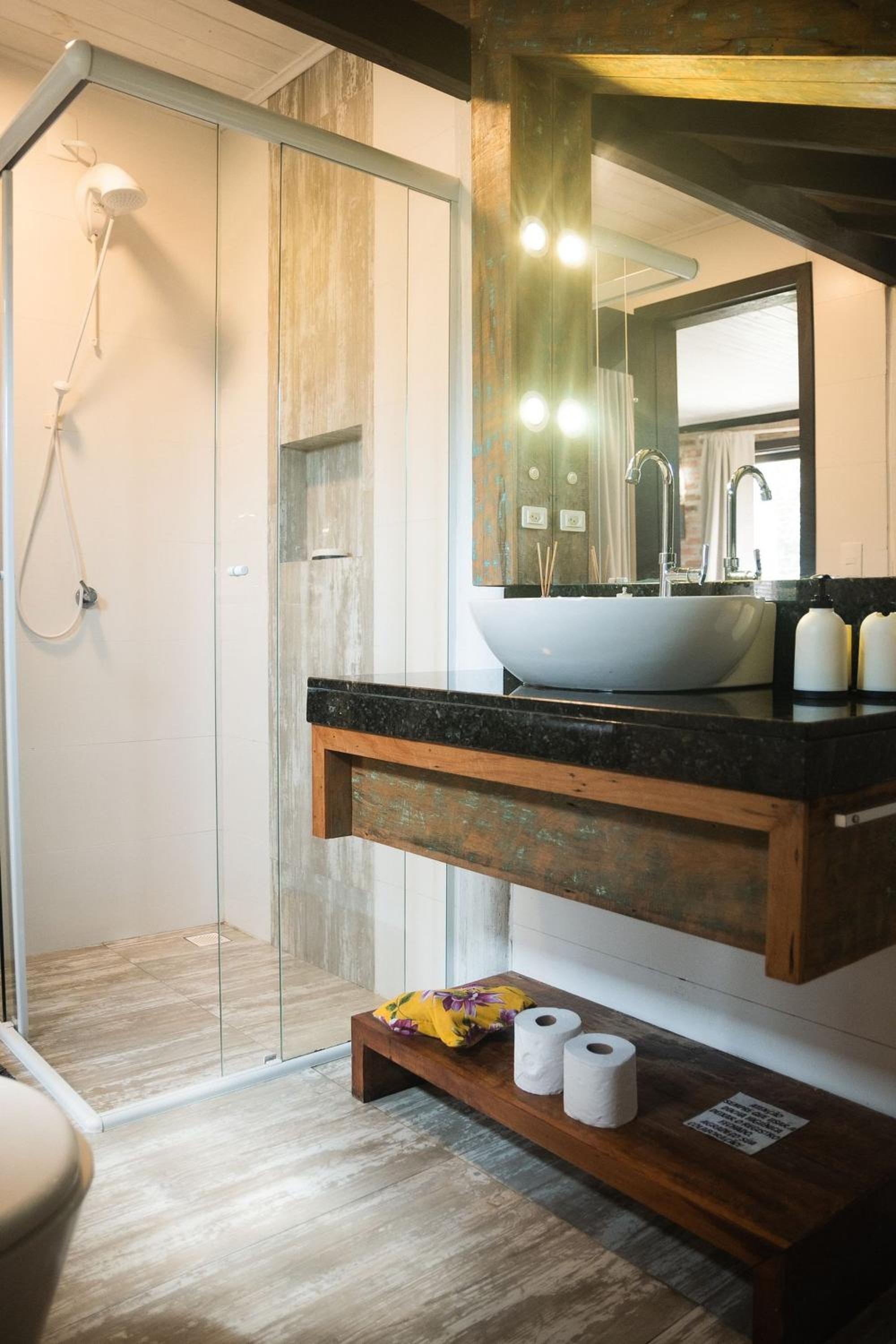 Suite with Spa Bath - Photo 25