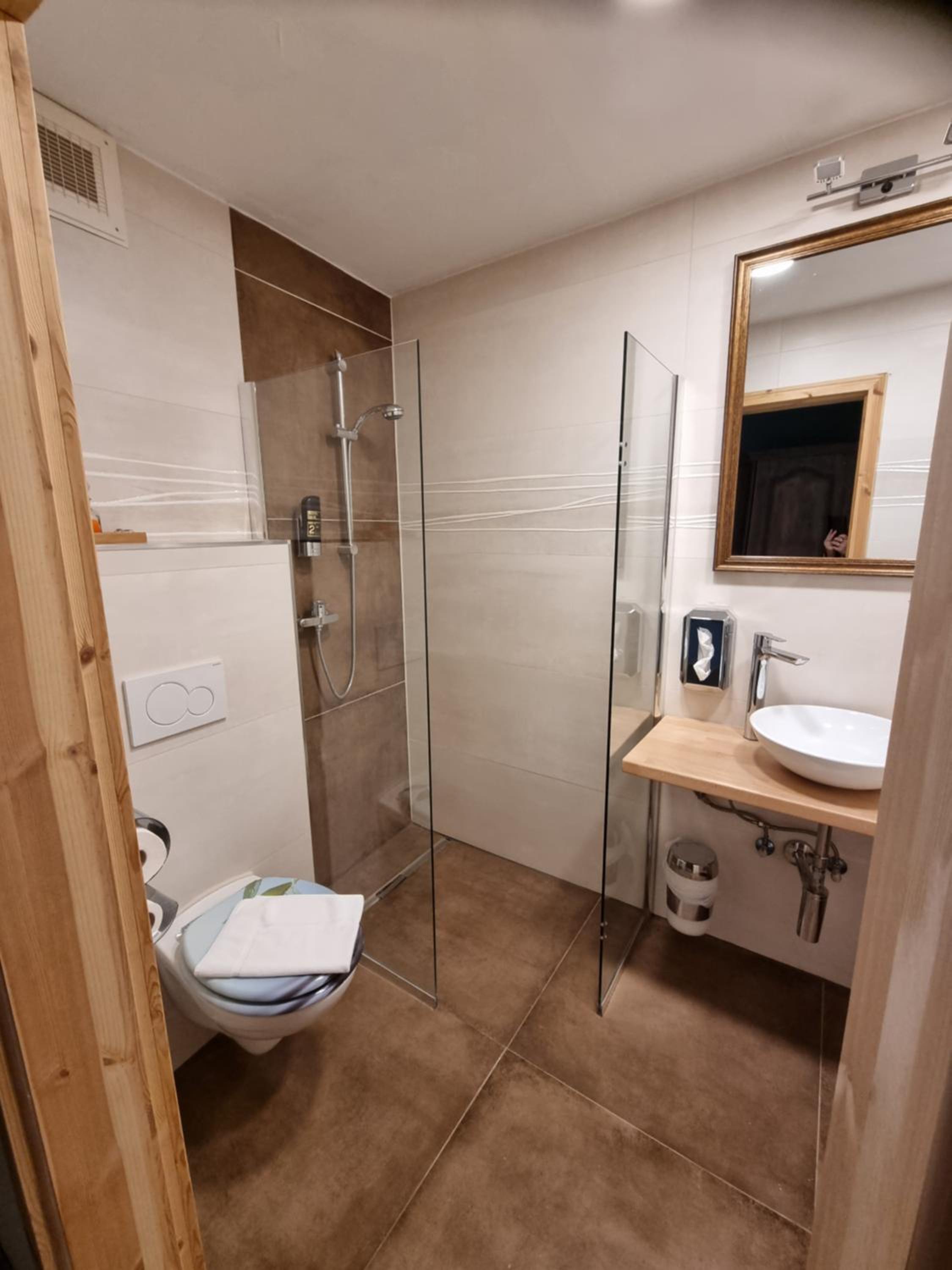Classic Triple Room photo 2