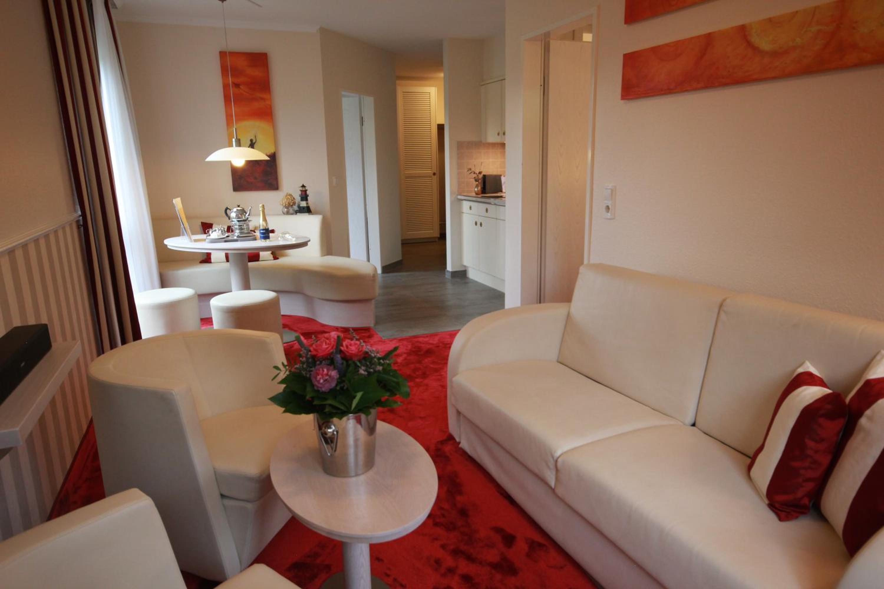 Suite with Pool View photo 1