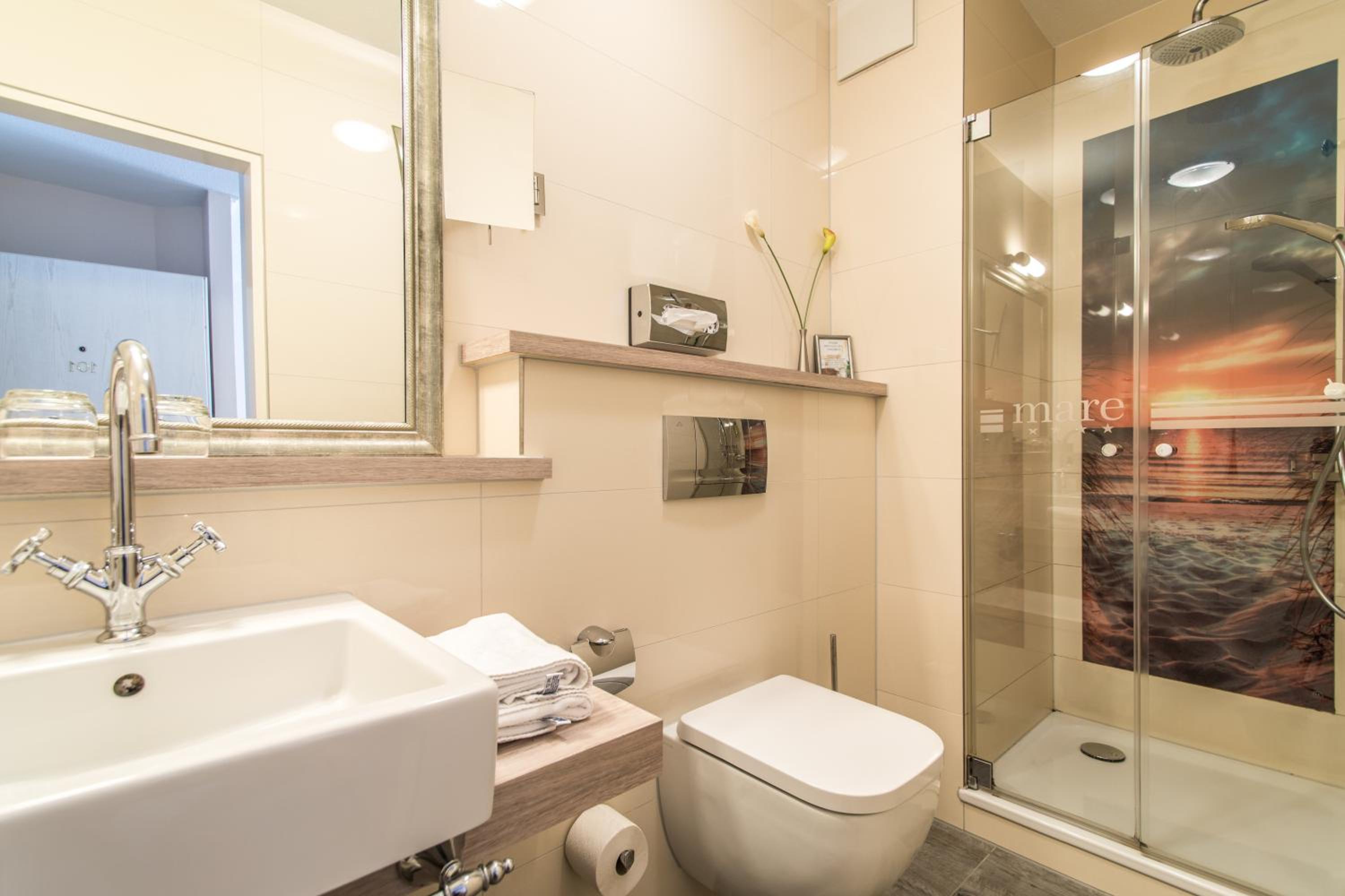 Suite with Pool View photo 2