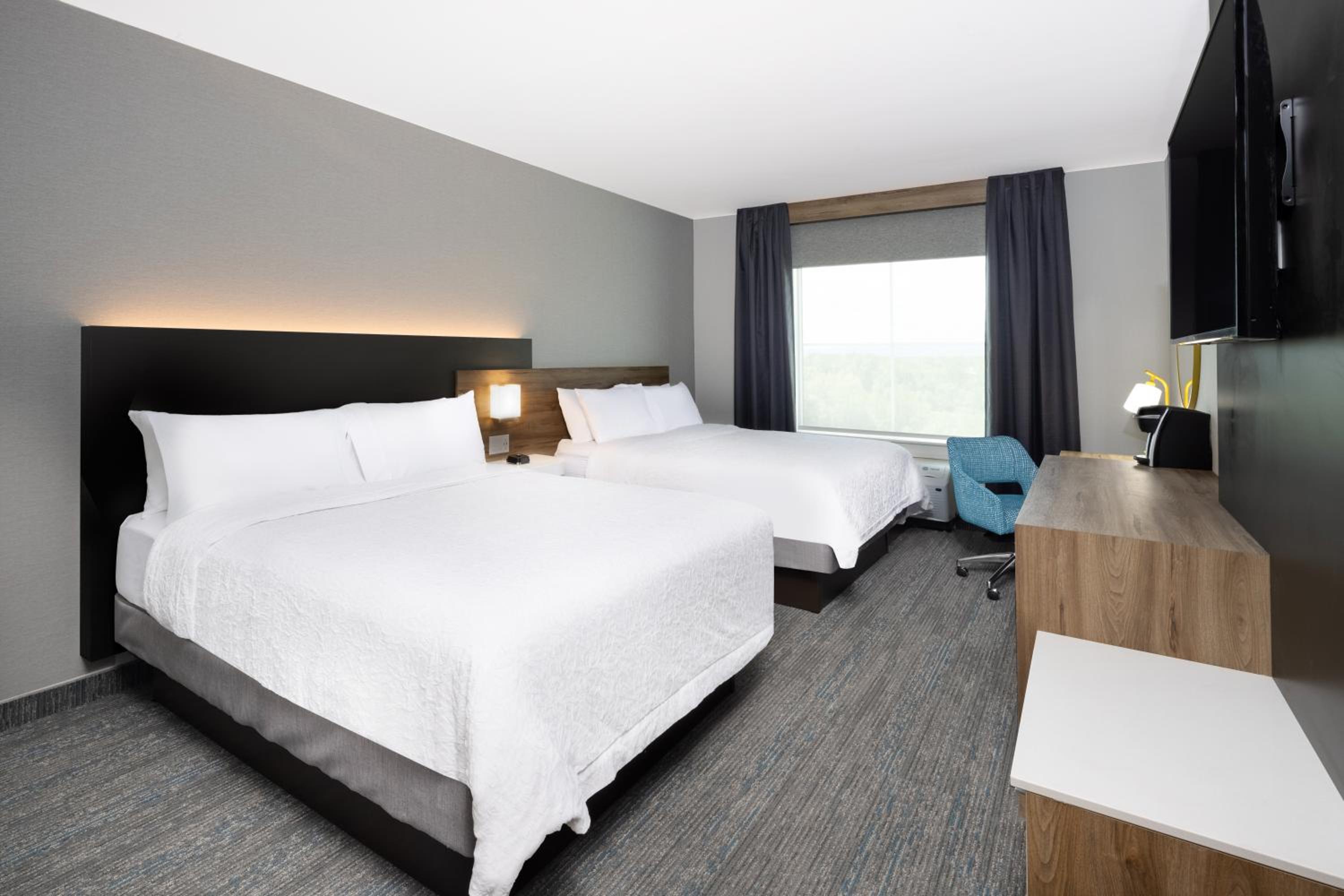 Queen Room with Two Queen Beds - Photo 1