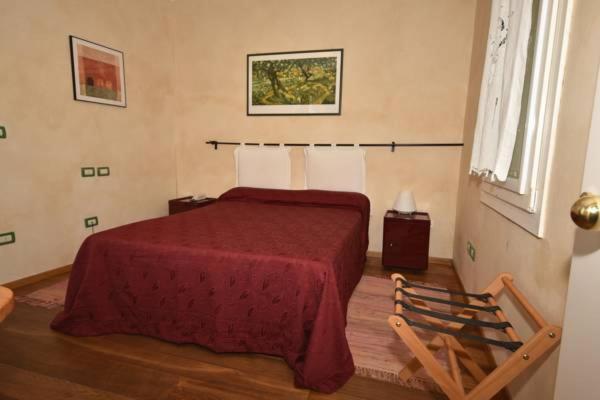 Double Room - Photo 2