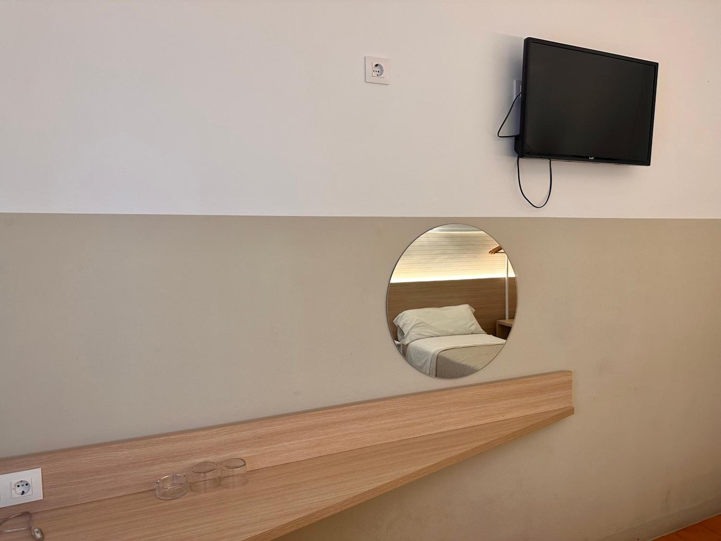 Superior Triple Room photo 2