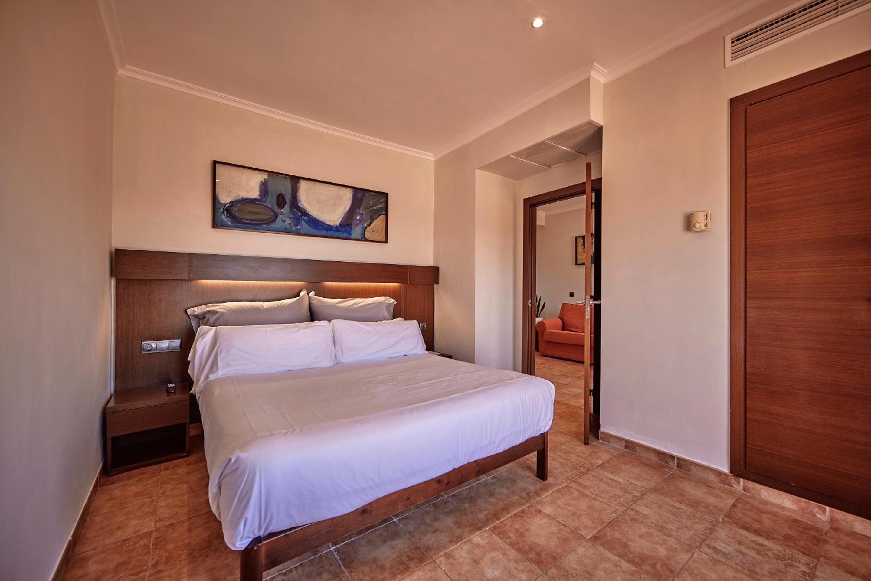 Suite with Terrace and Sea View - Spa Access Not Included - Photo 8