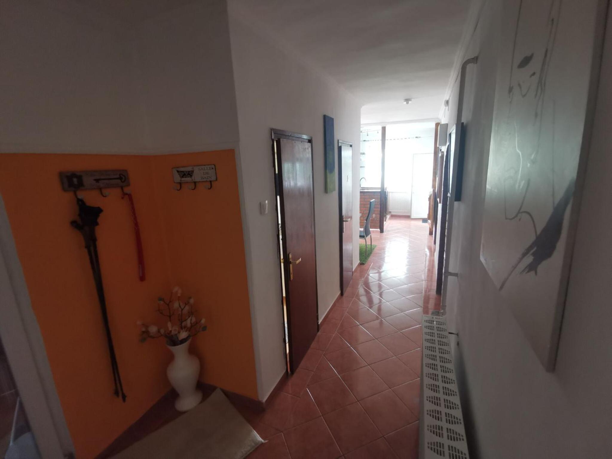 Apartment with Mountain View photo 1