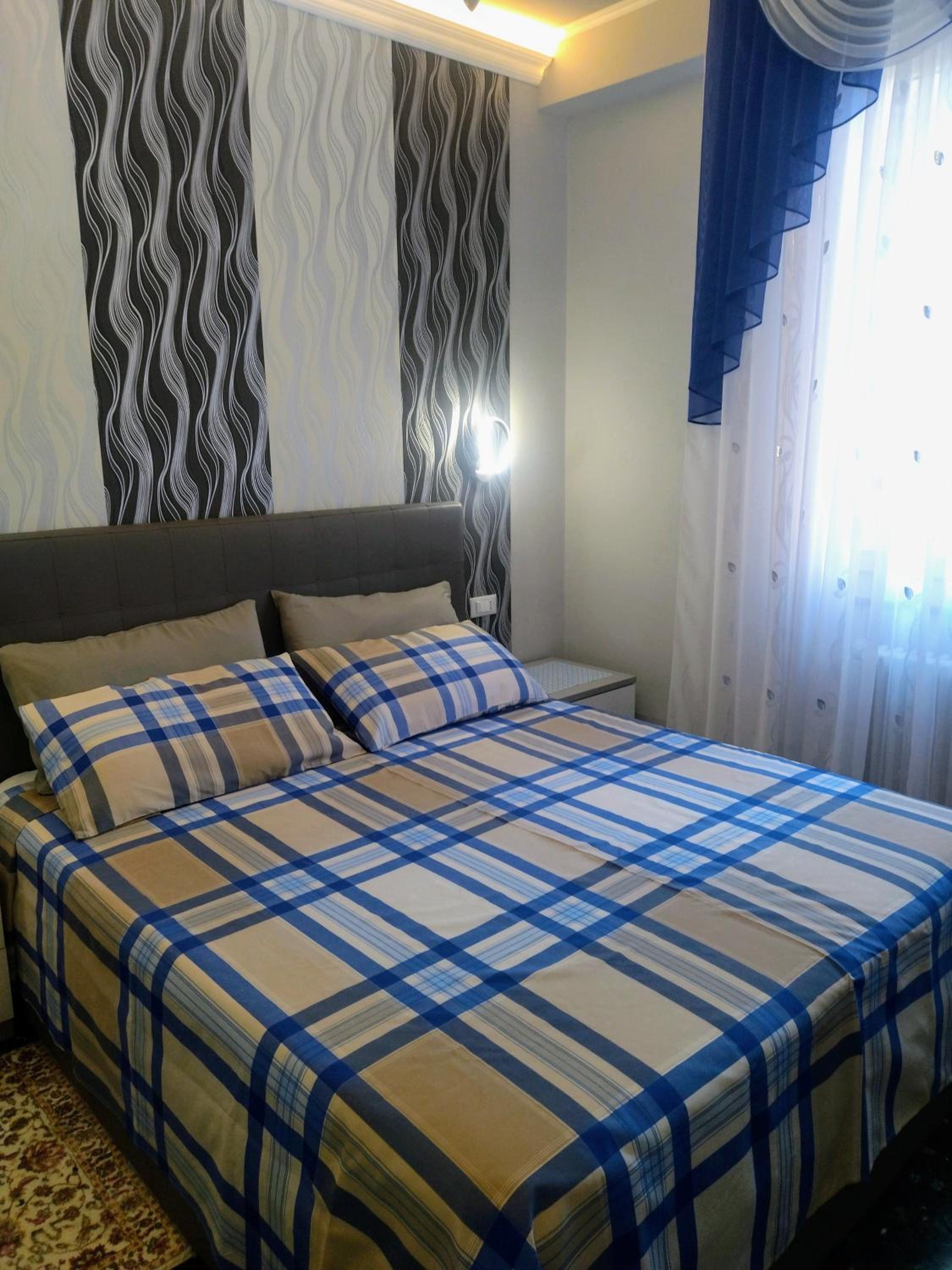 Double Room with Private External Bathroom - Photo 14