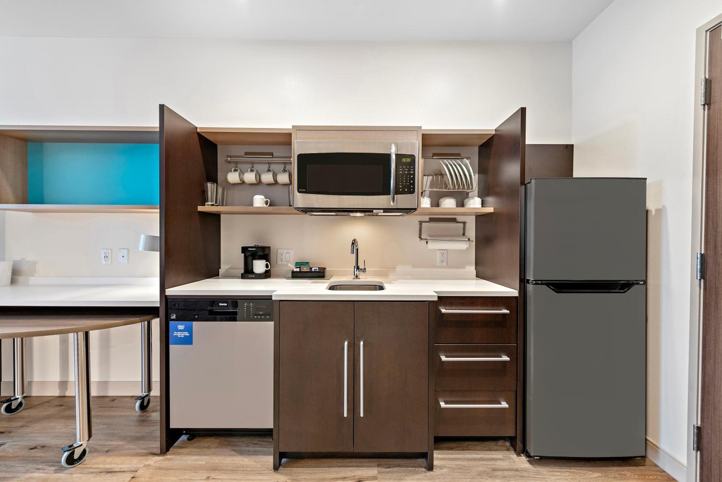 King Studio Suite - Photo 2