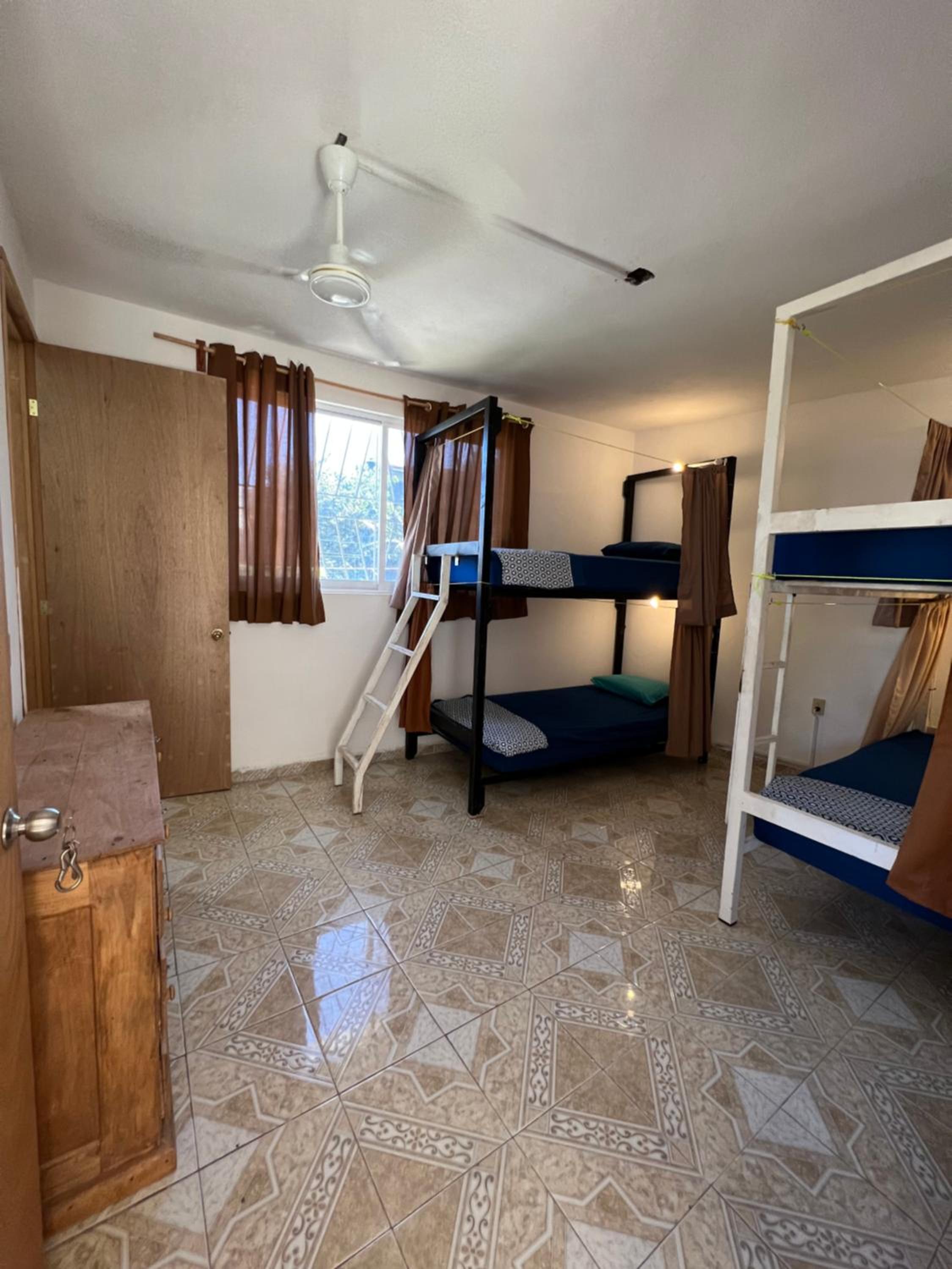 Mixed Dormitory Room photo 1