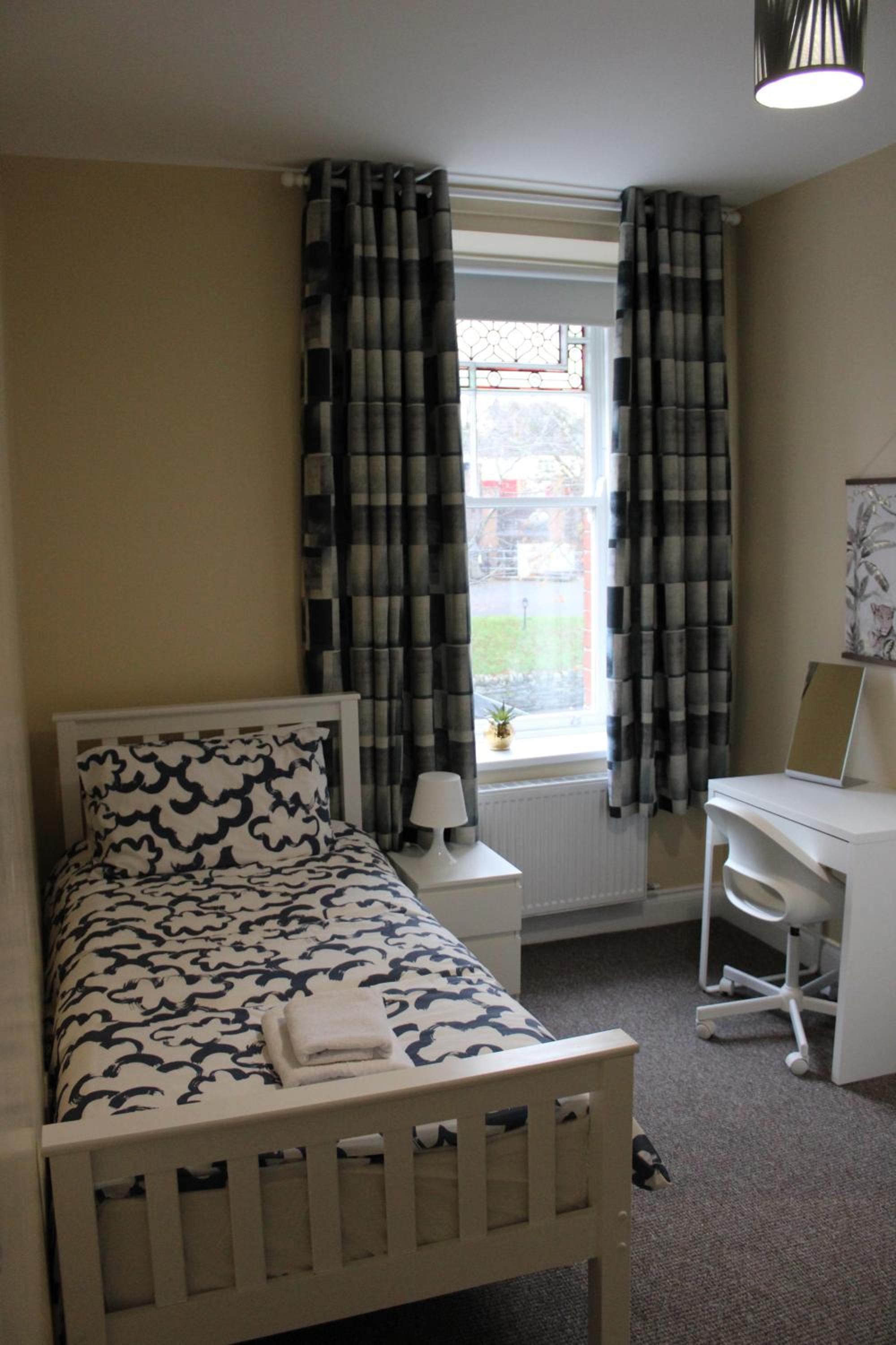 Single Room with Private Bathroom