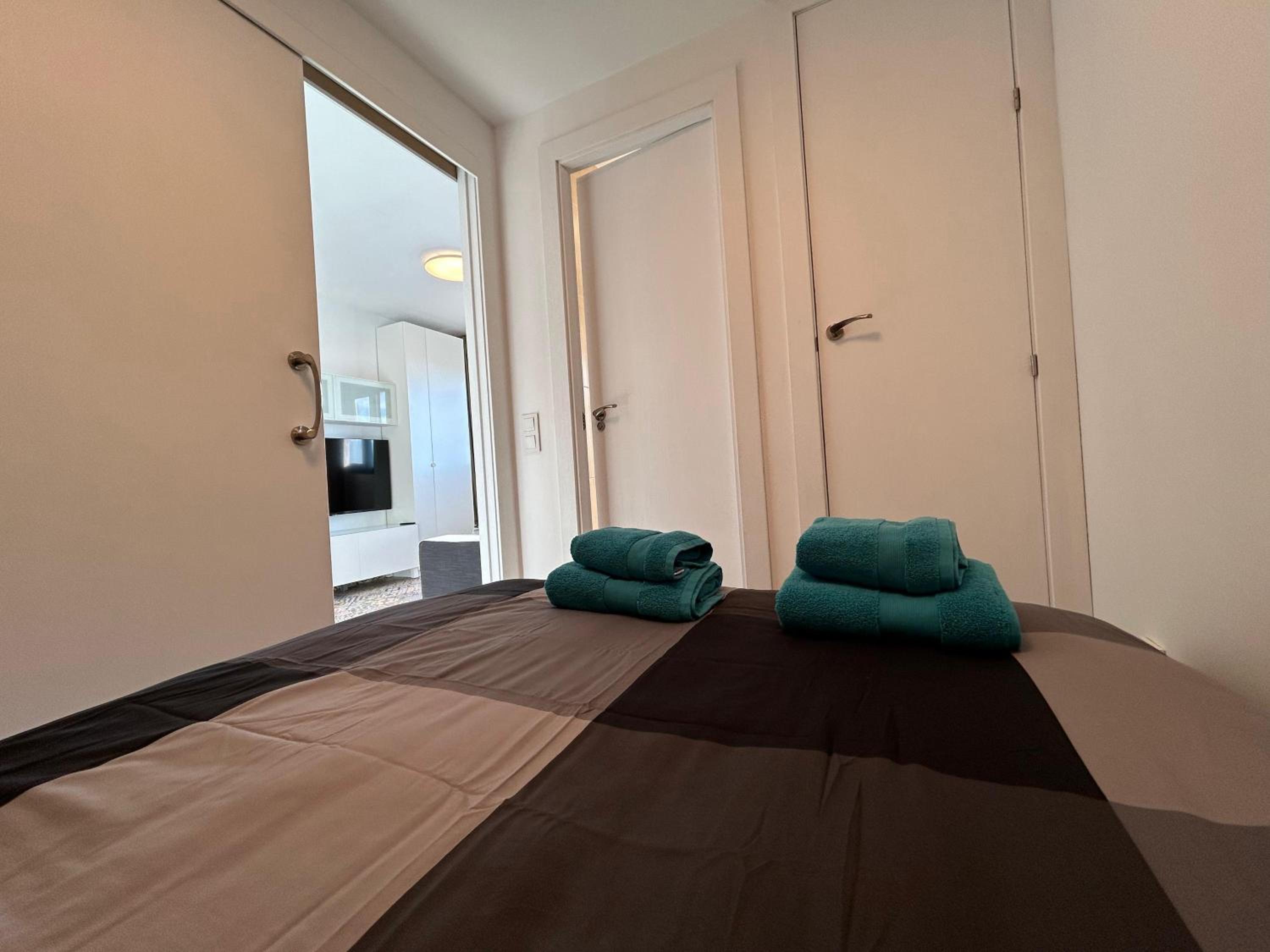 One-Bedroom Apartment photo 3