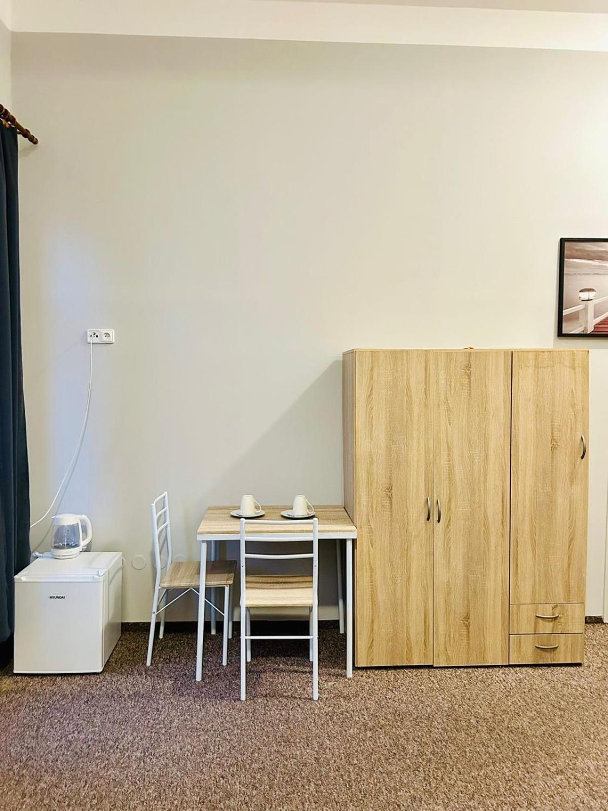 Economy Twin Room - Photo 4