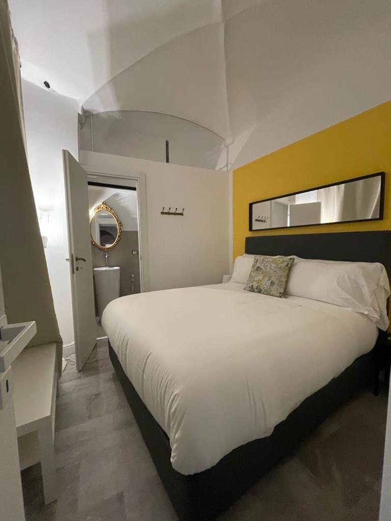 Two-Bedroom Apartment - Photo 7