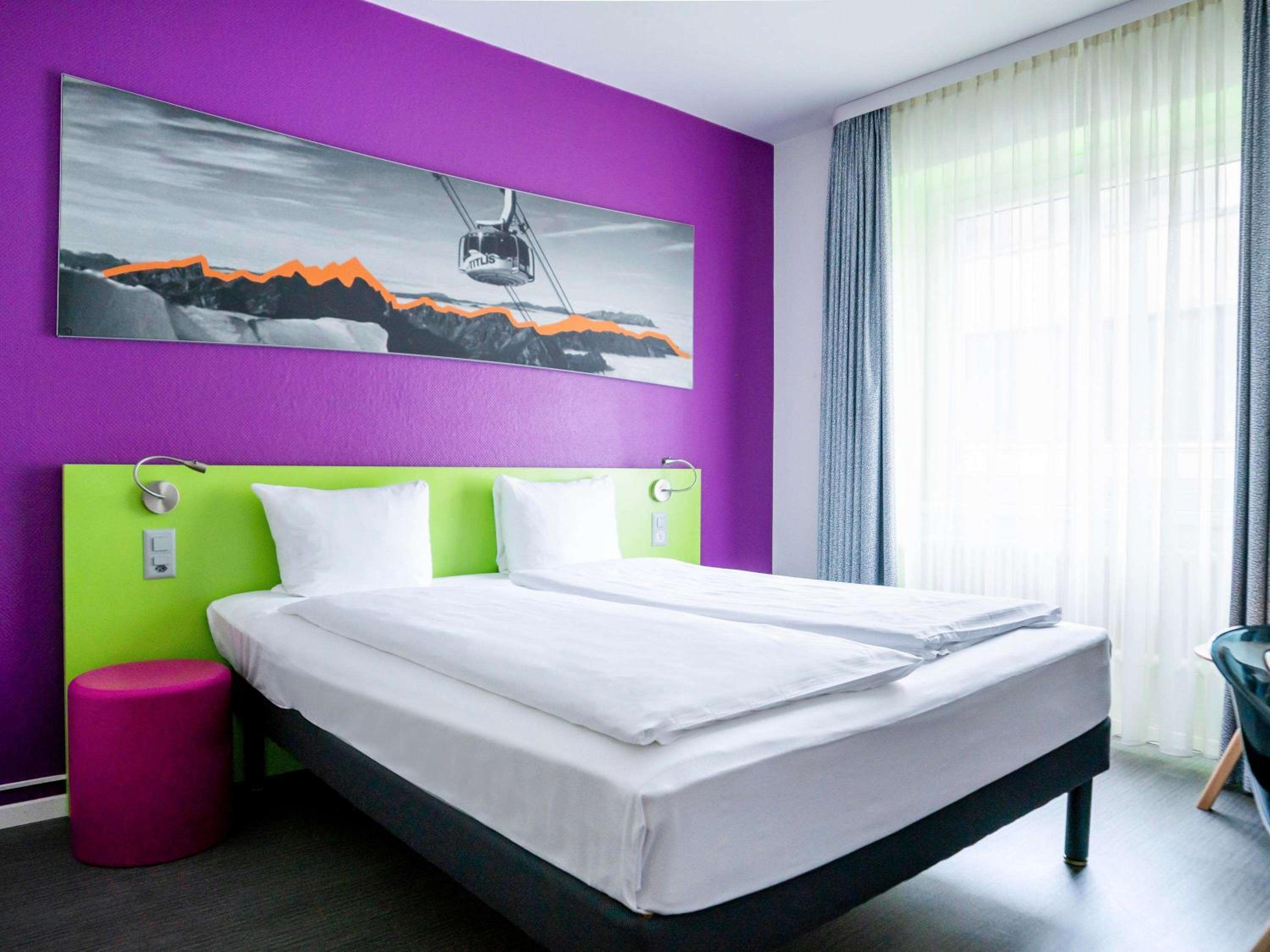 Standard King Room - Photo 5