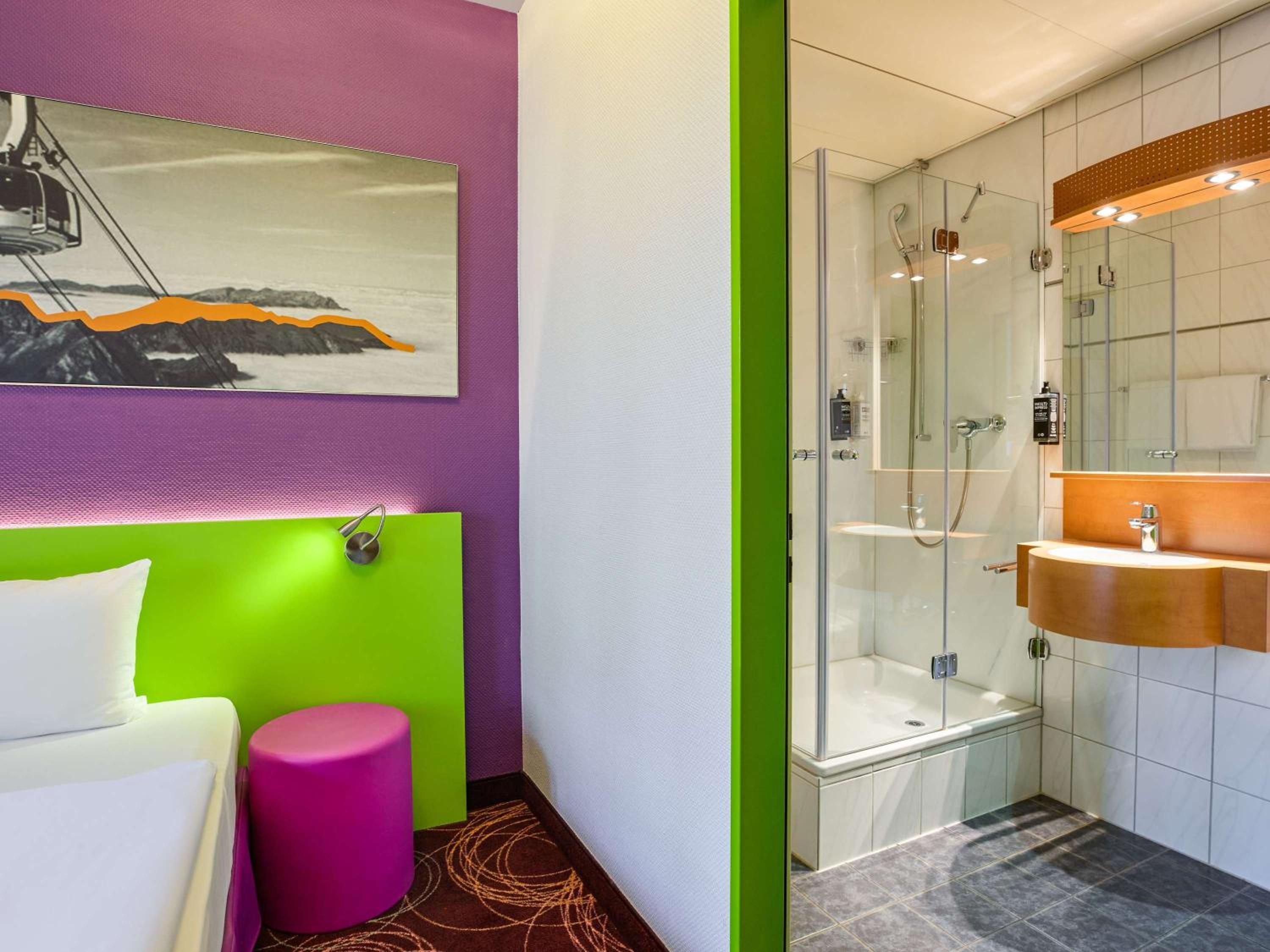 Standard Queen Room - Photo 1
