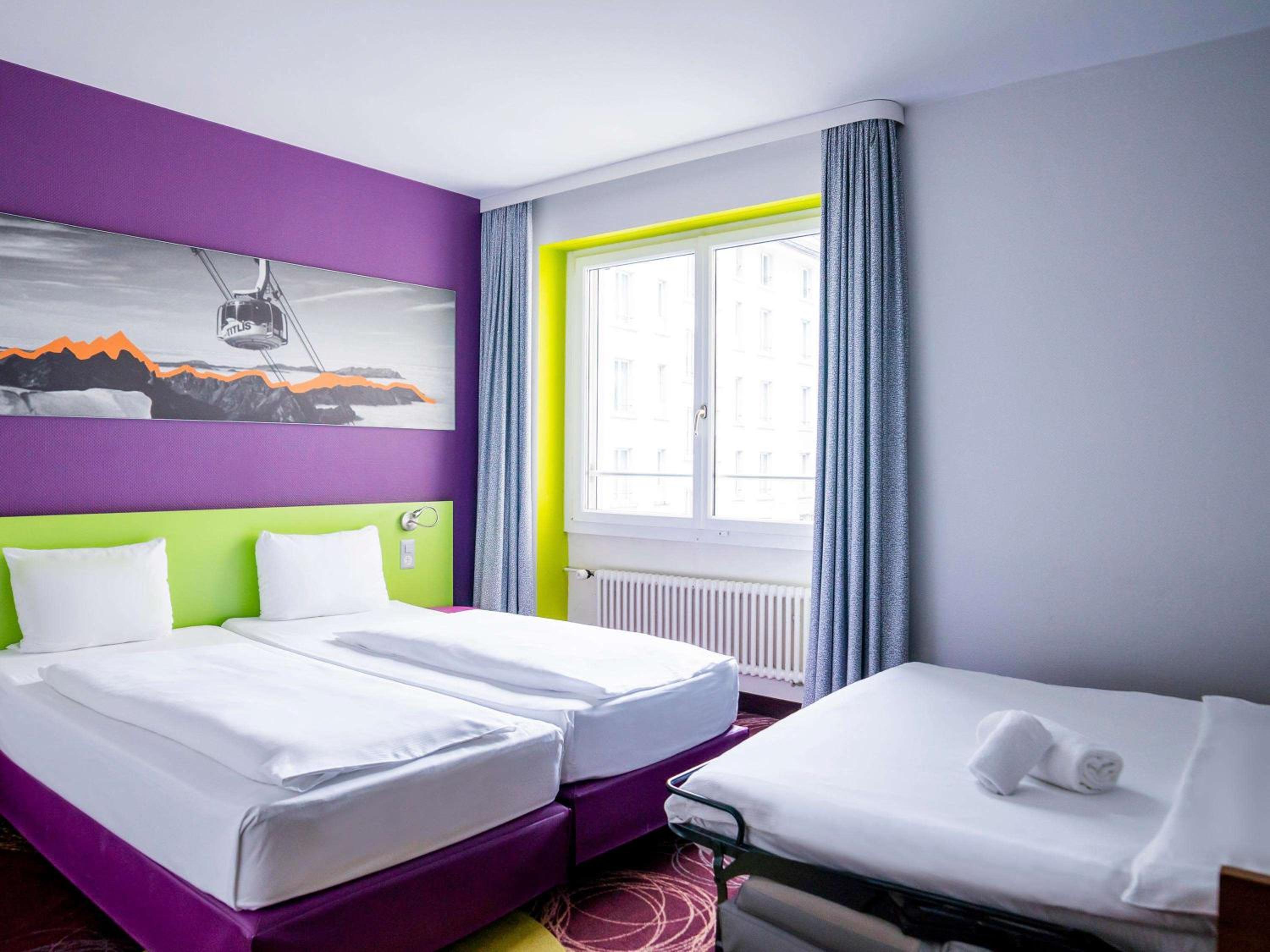 Standard Twin Room - Photo 8