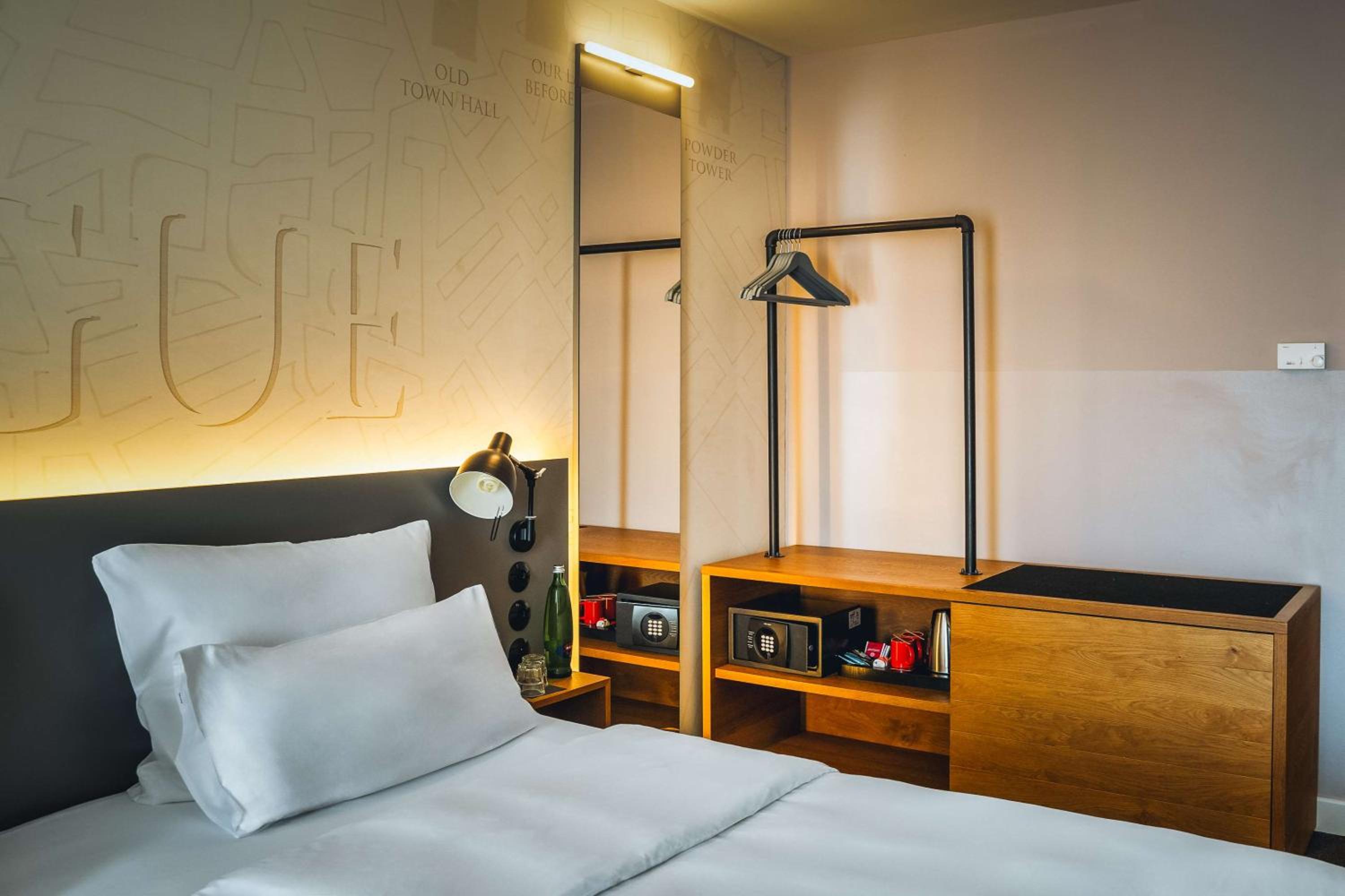 Penta Plus Room