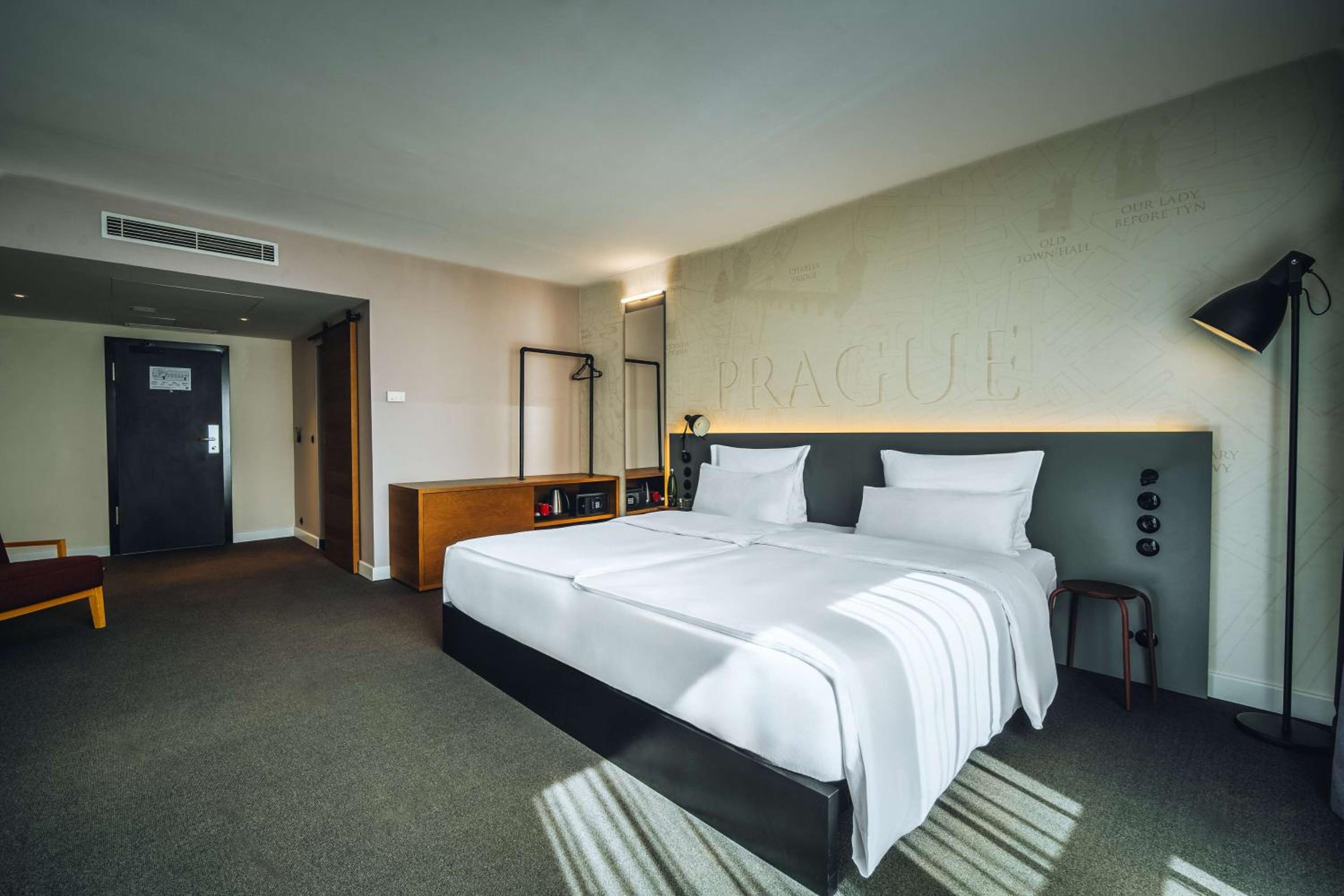 Penta Plus Room