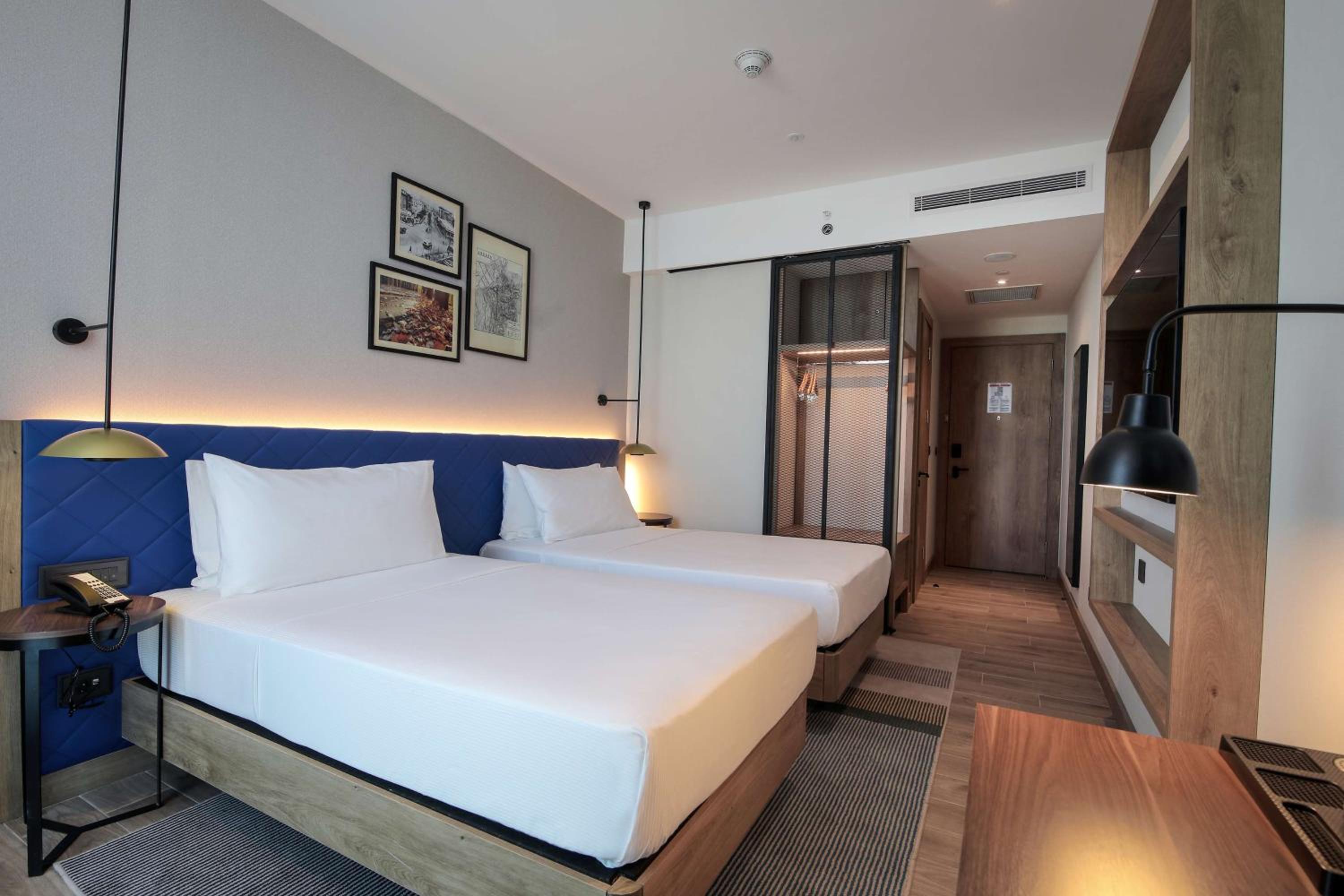 Family Connecting Rooms