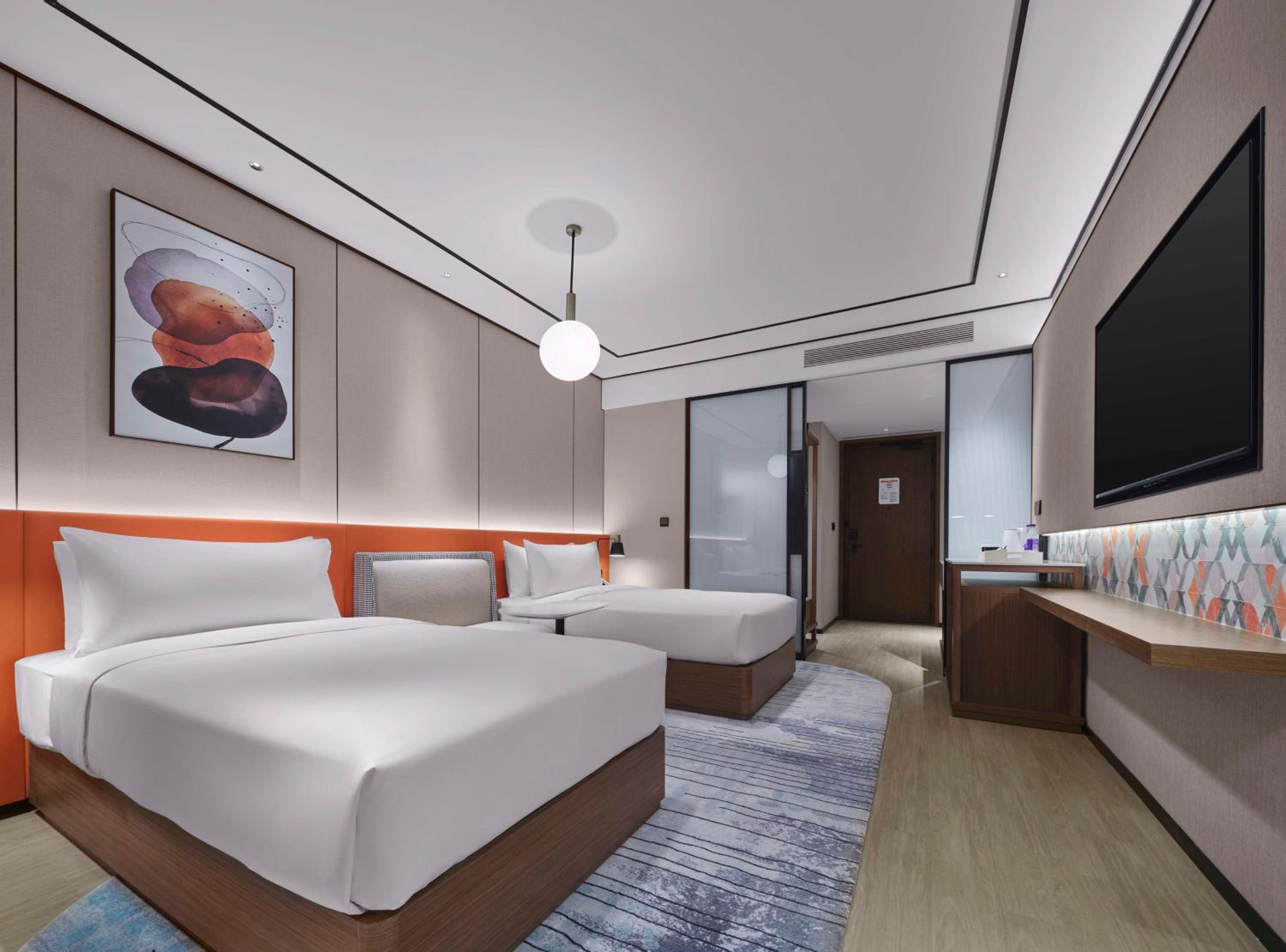 Twin Room - High Floor photo 1