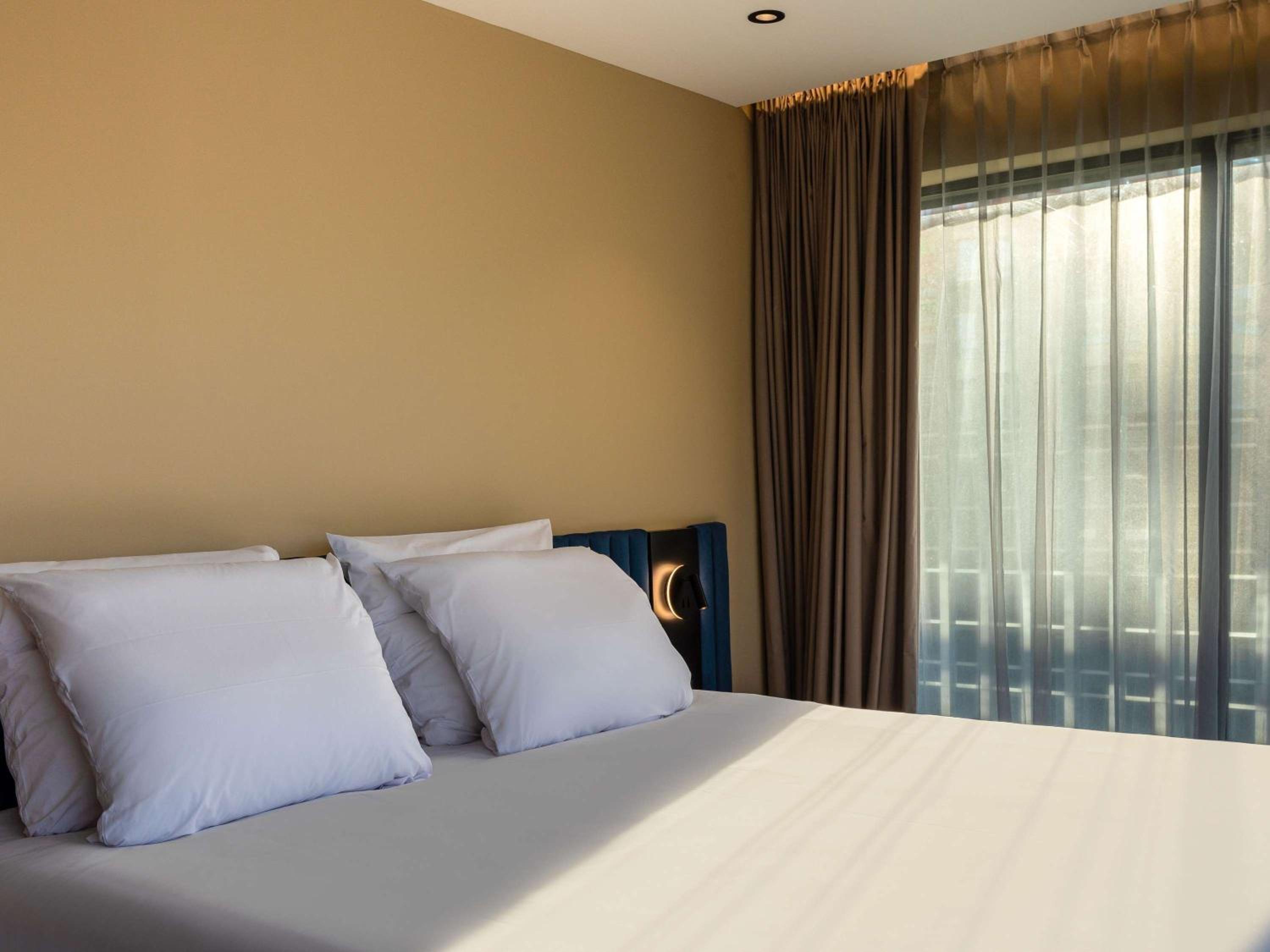 Superior Room with Two Double Beds - Photo 2