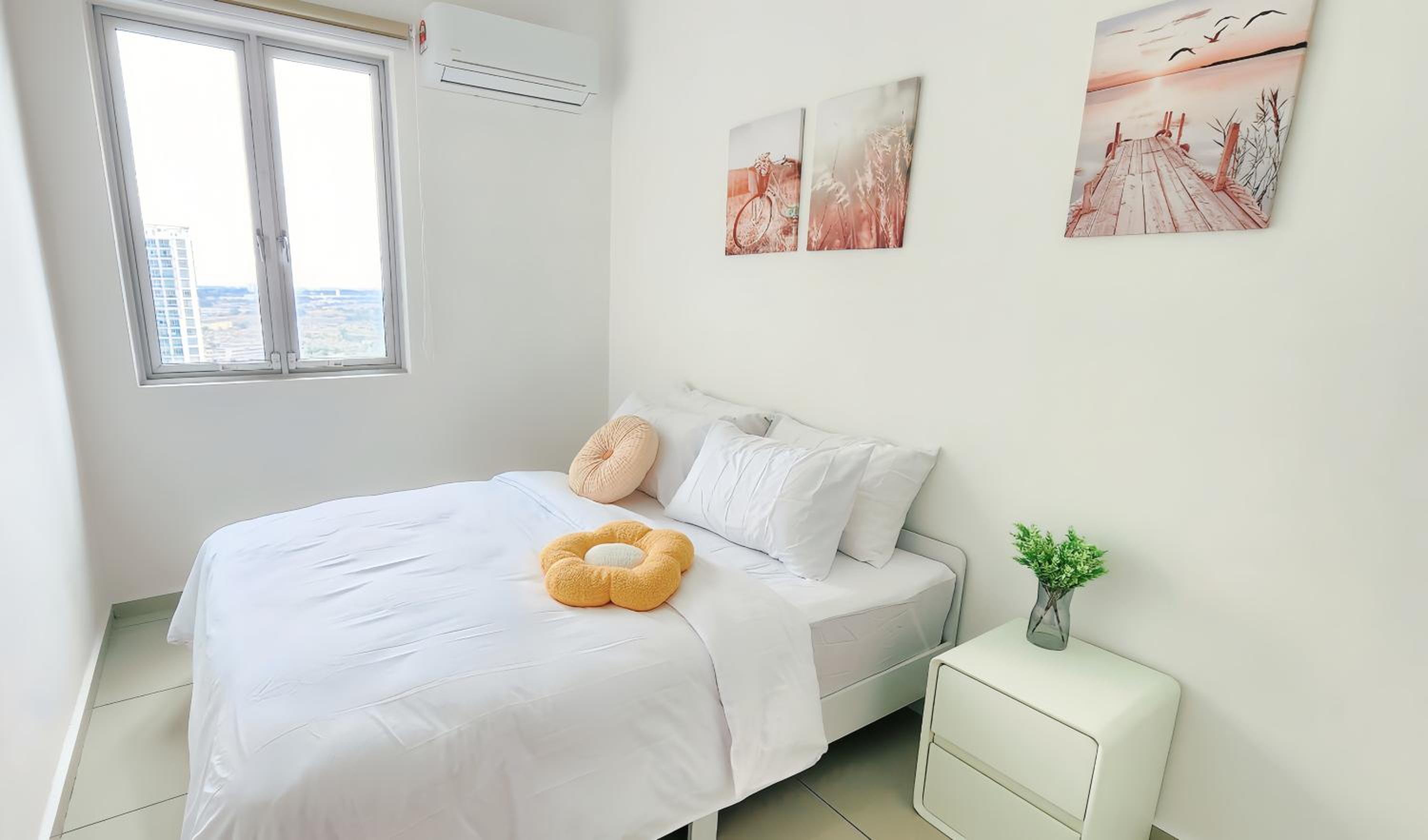 Three-Bedroom Apartment photo 3