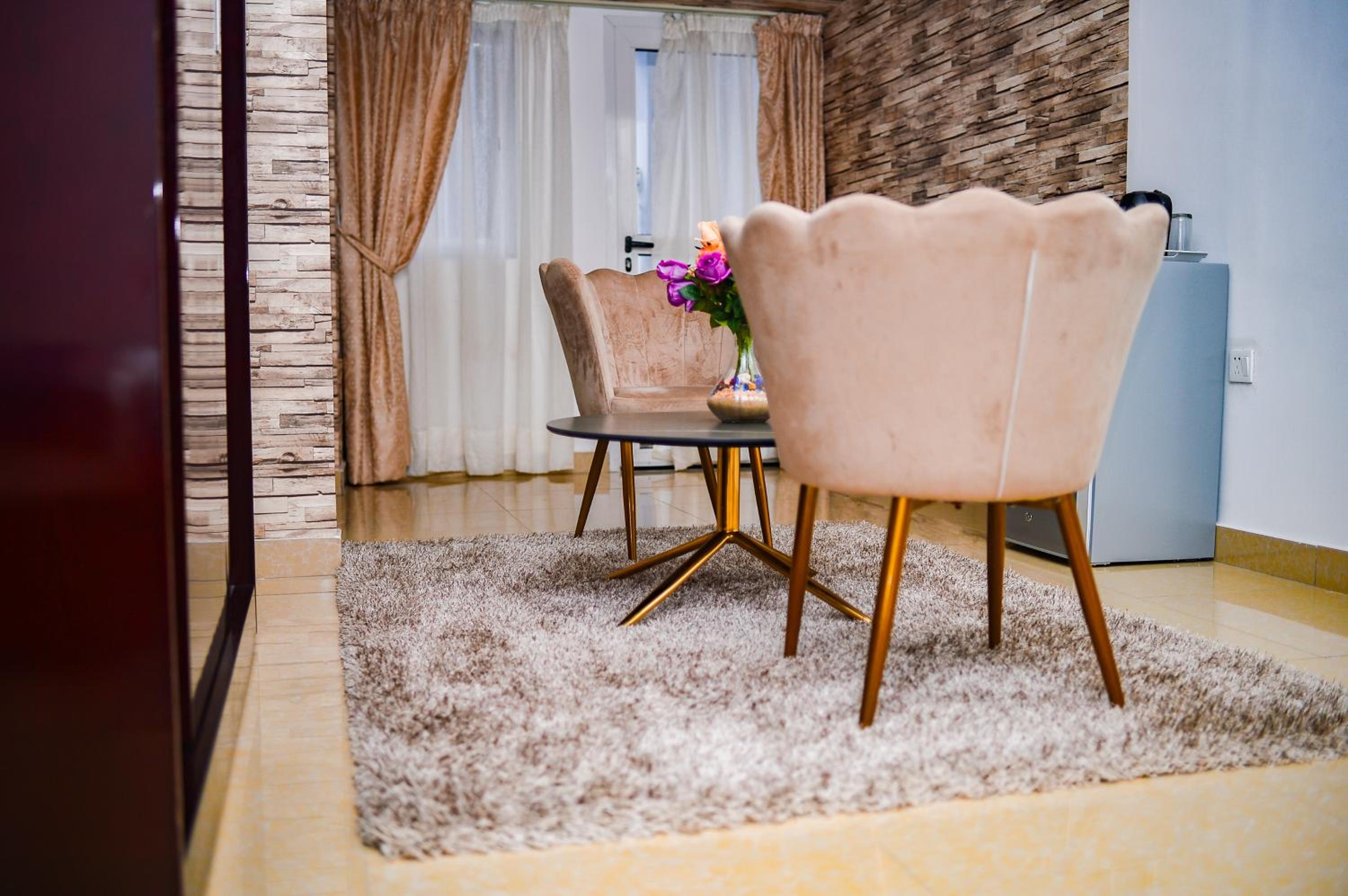 Executive Suite photo 2