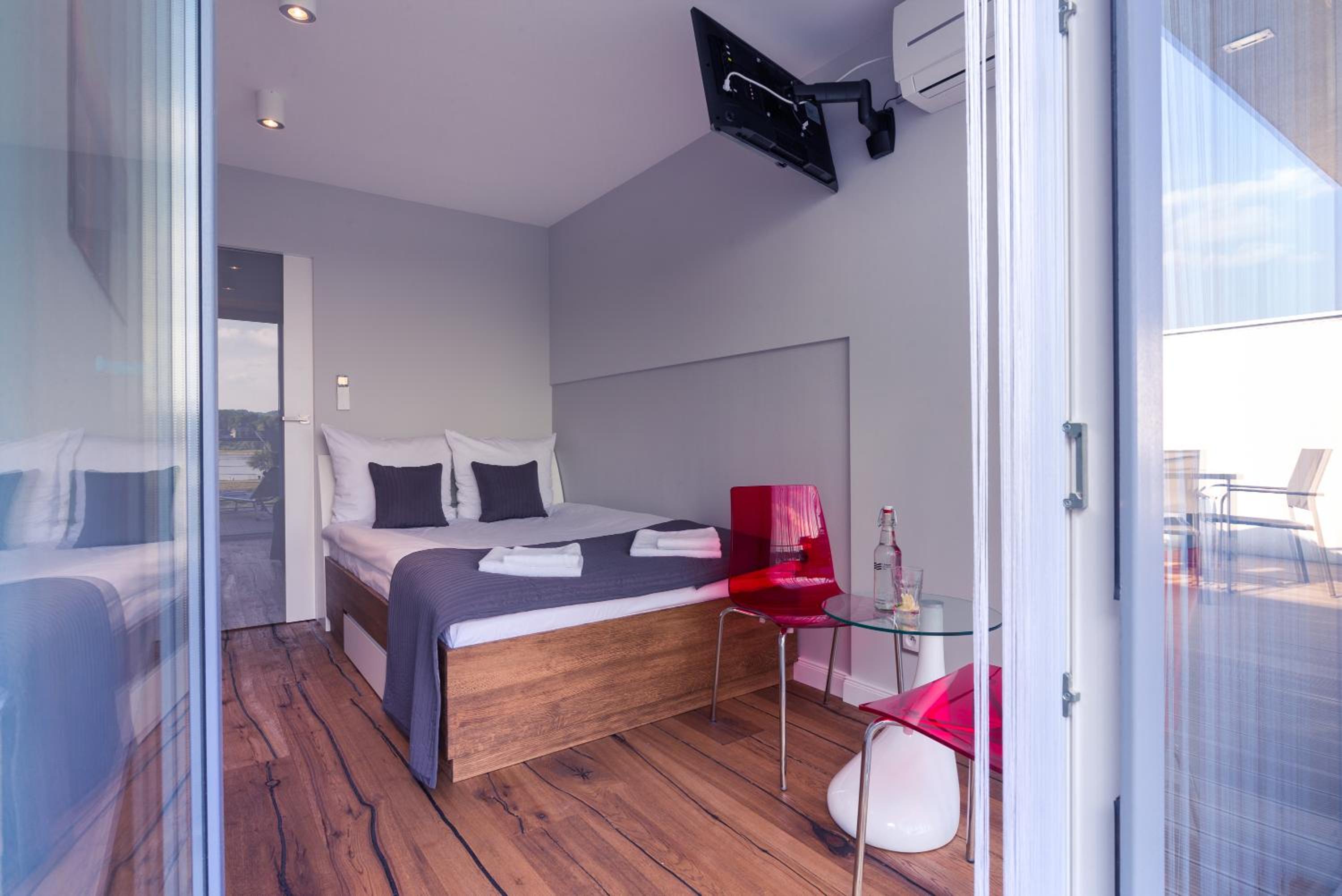 Superior Suite - Photo 3
