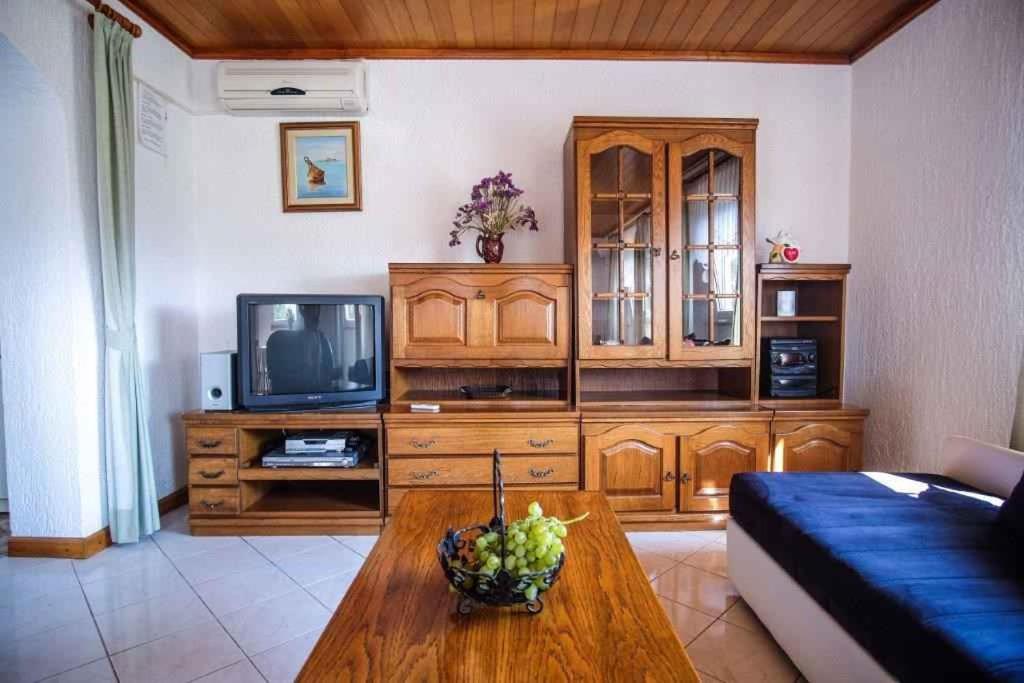 Apartment photo 3